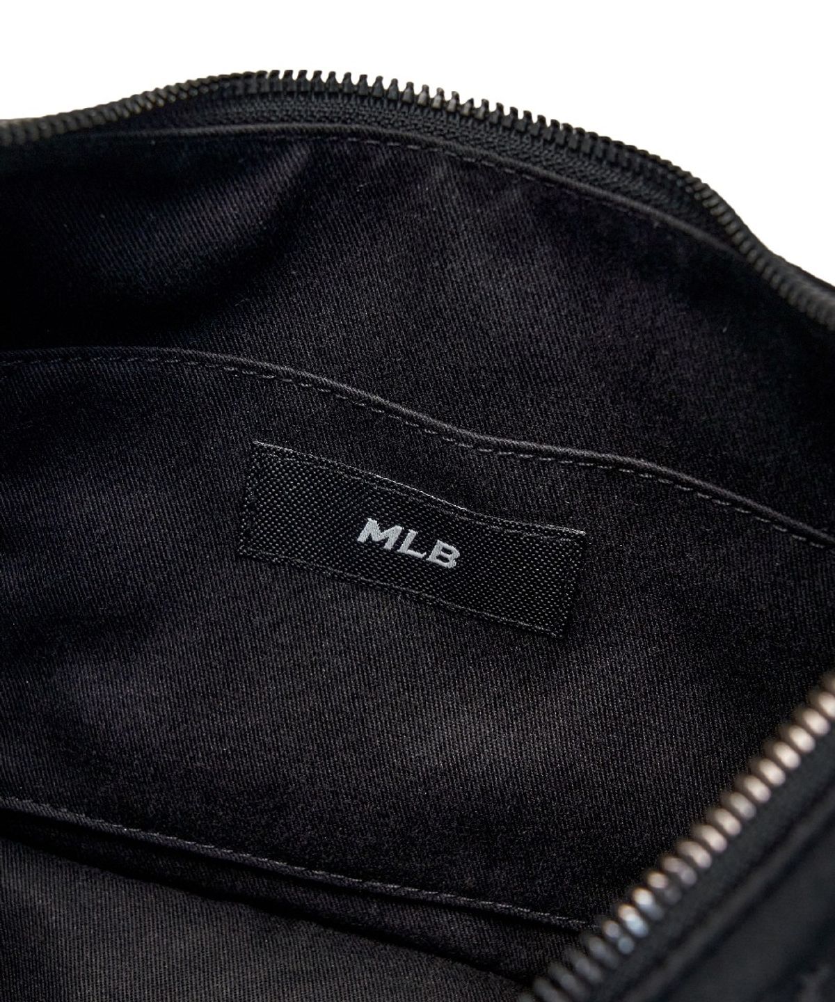 엠엘비(MLB) 클래식 모노그램 스포티브 호보백 NY (Black)