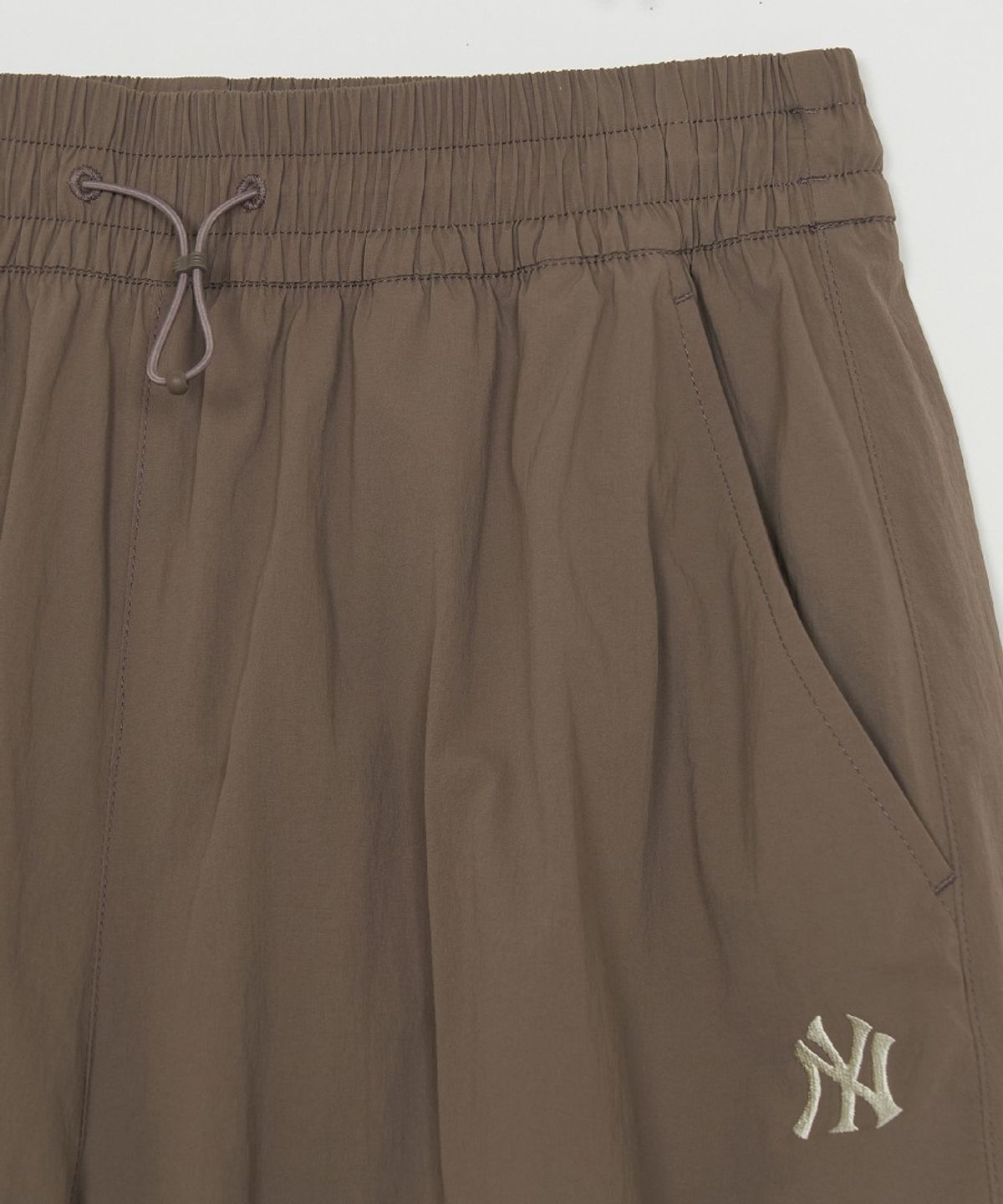 엠엘비(MLB) 여성 고프코어 밴딩 메가와이드 팬츠 NY (L.Brown)
