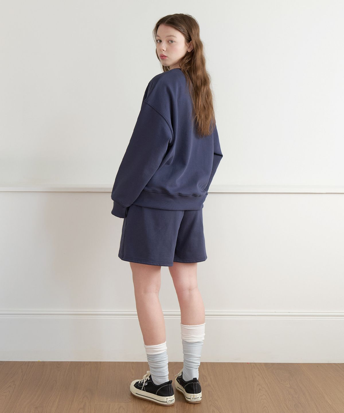 클루니(CLUNY) Lace mood cluny logo sweatshirt - gray
