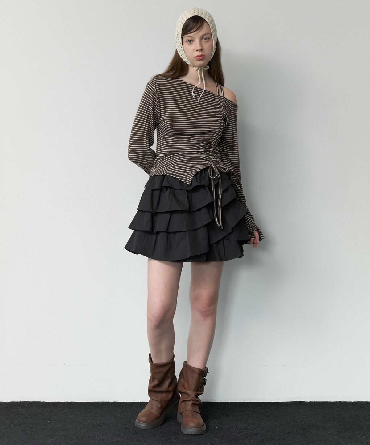 클루니(CLUNY) Offset shirring stripe top - brown
