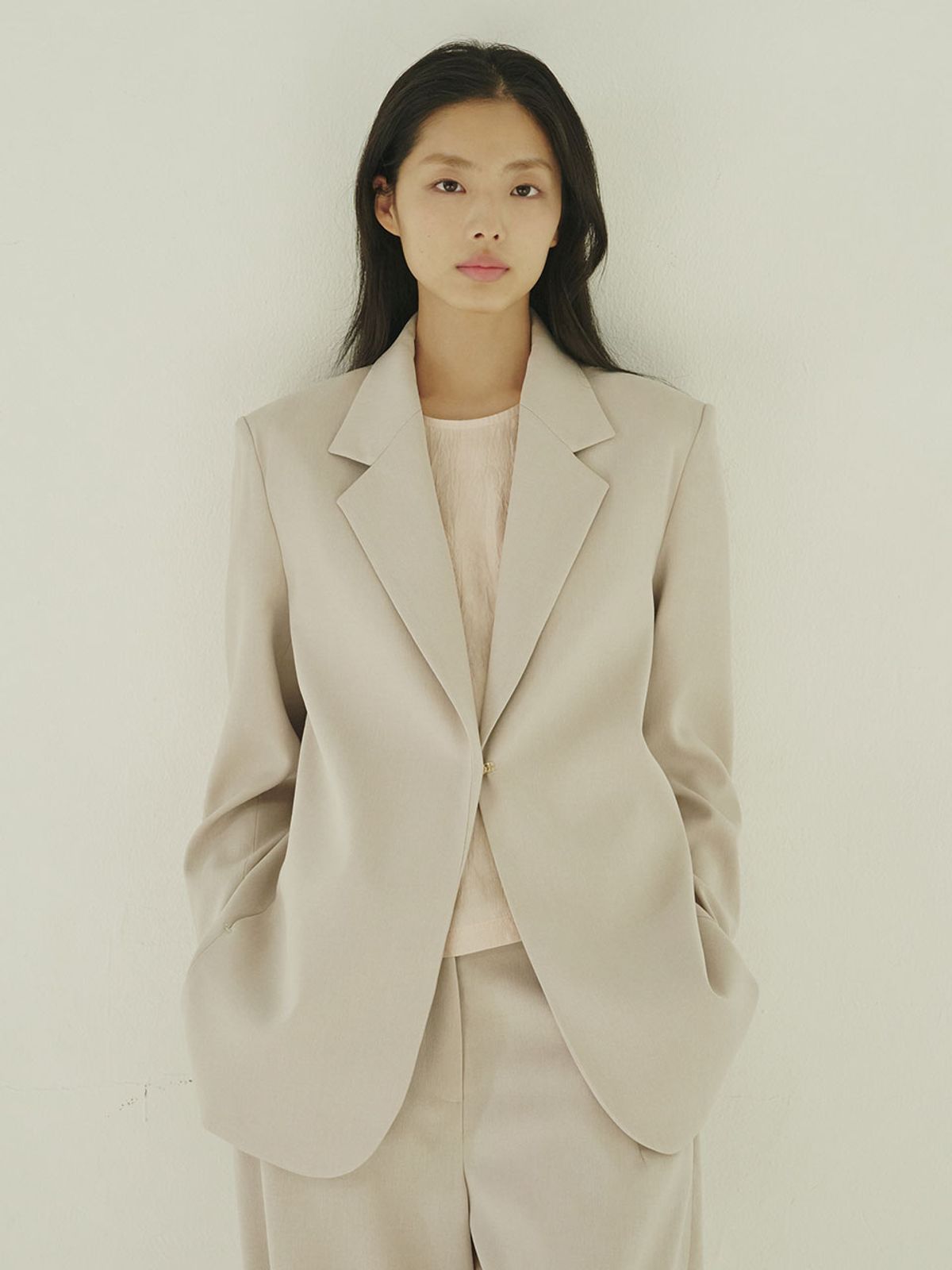 누브(NOUVE) 테일러드 오버핏 자켓 - 애쉬베이지/ Tailored Over Fit Jacket - A.Beige