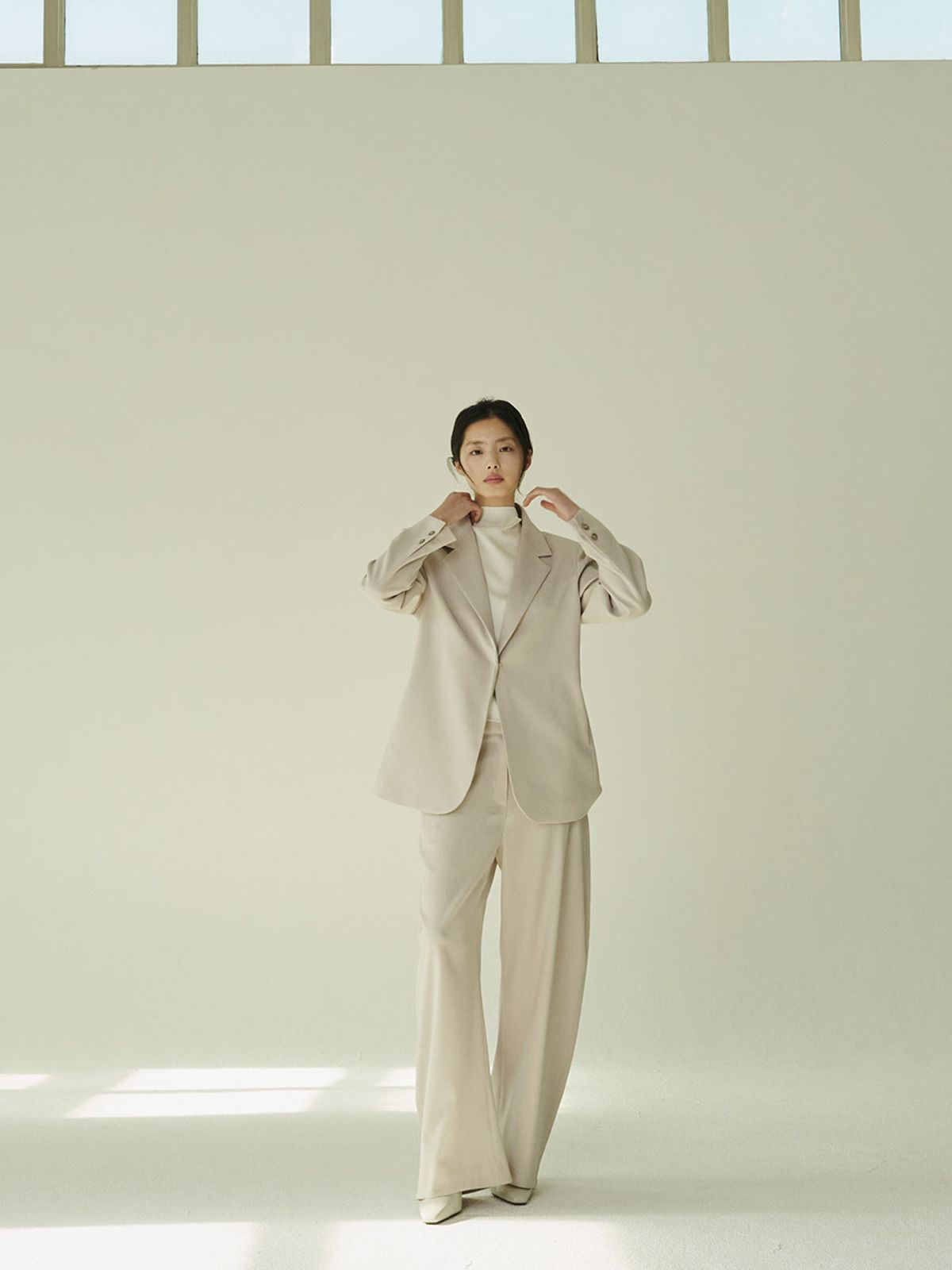 누브(NOUVE) 테일러드 오버핏 자켓 셋업 - 애쉬 베이지/ Tailored Over Fit Jacket Set - A.Beige