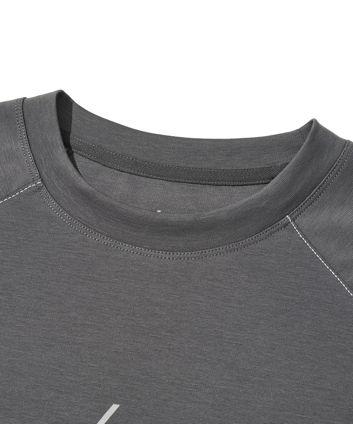 웰터 익스페리먼트(WELTER EXPERIMENT) FLEXICH LONG SLEEVES T-SHIRT_CHARCOAL