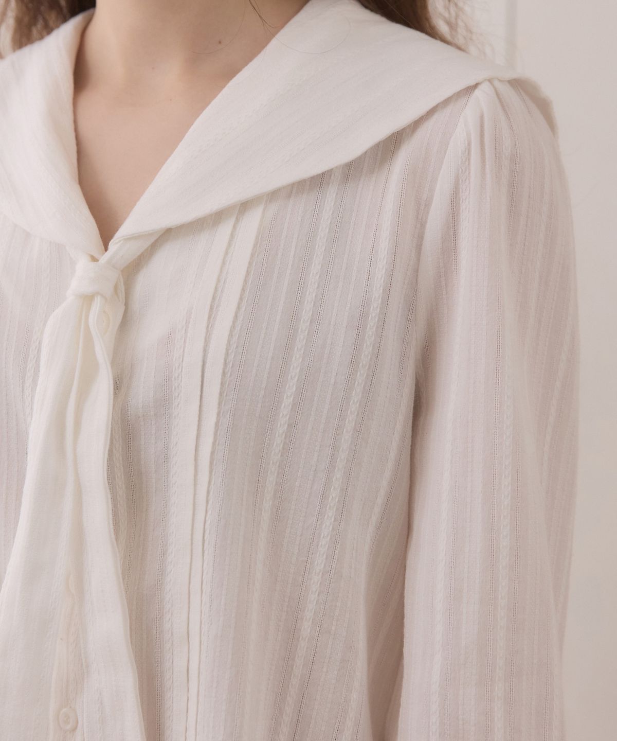 어다울(ADAUL) Sailor tie stripe blouse - white