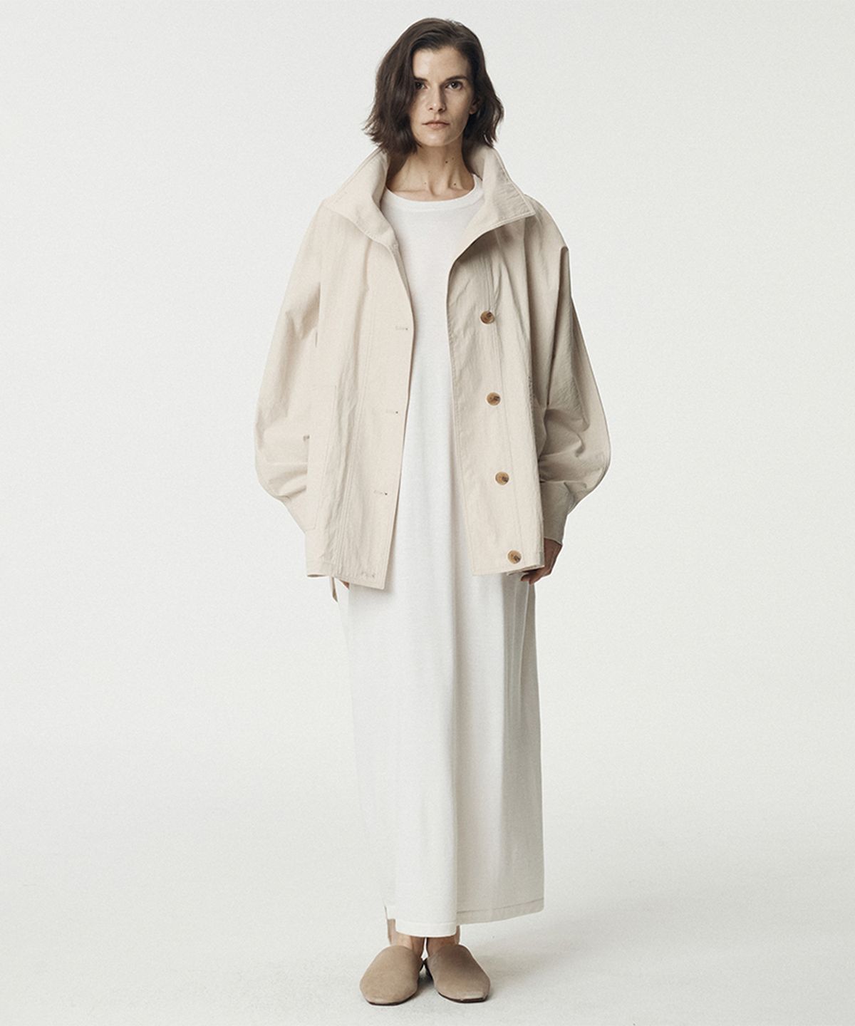 우마뭉(UMARMUNG) Dolman Sleeve High Neck Jacket_Beige