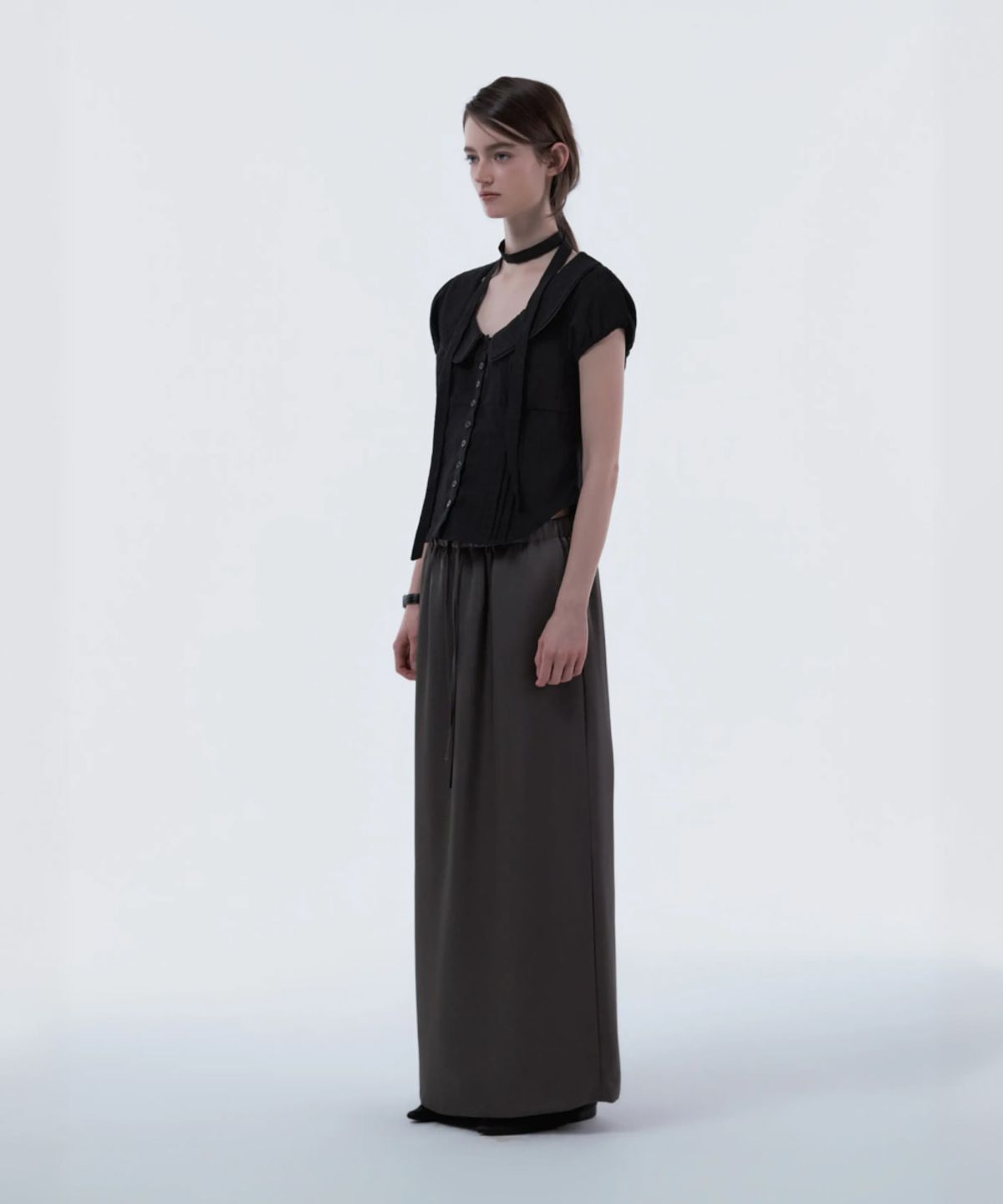 마우솔레움(MAU SOLEUM) Satin Slim Line Long Skirt - Brown