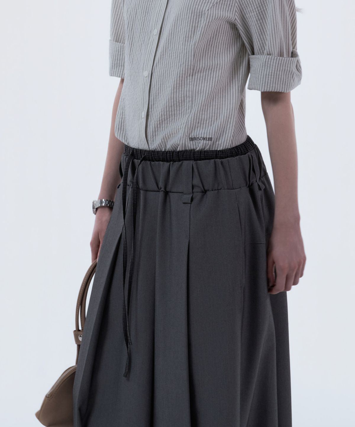 마우솔레움(MAU SOLEUM) Gingham Waistband Layered Balloon Pleated Skirt - Grey