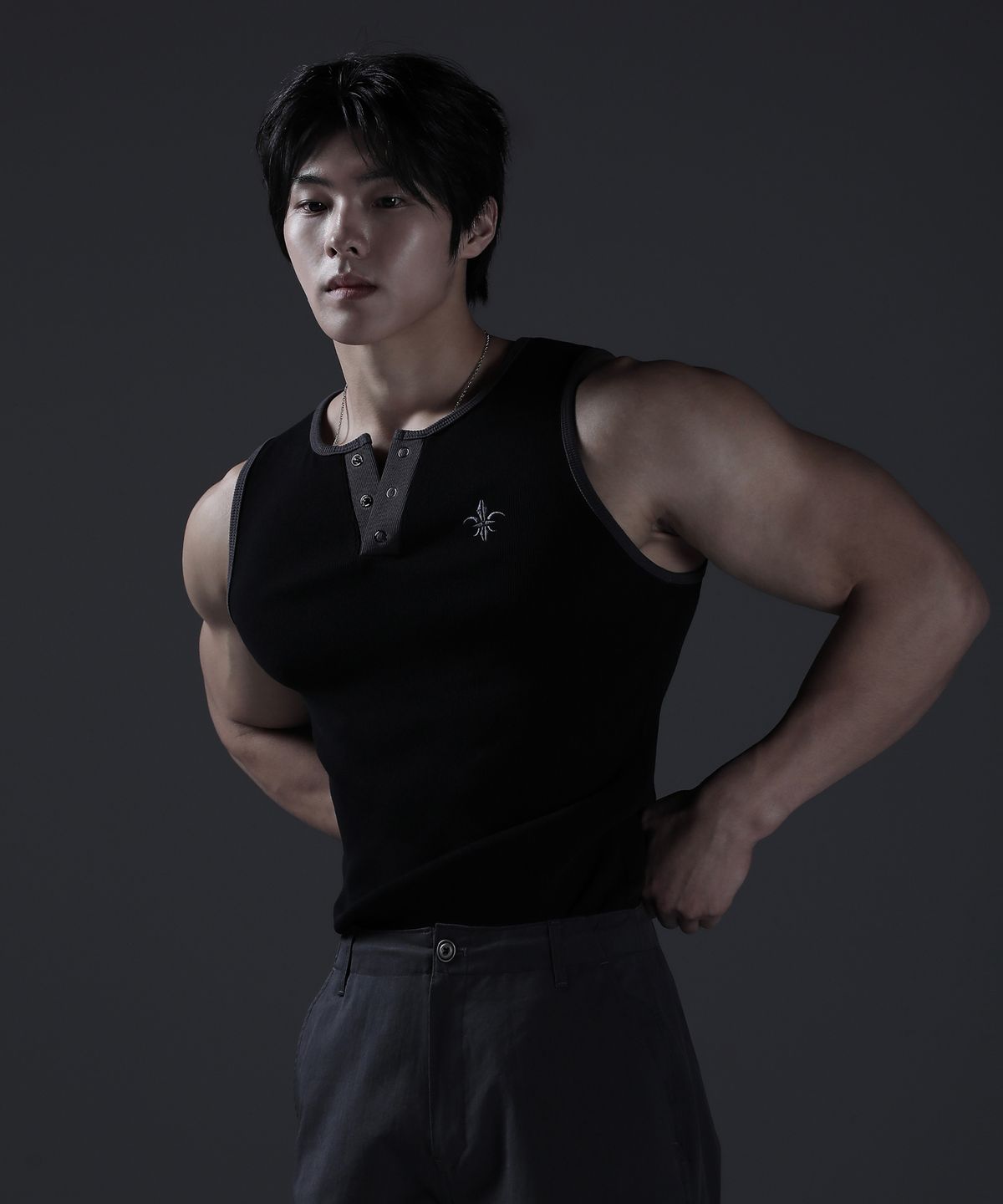 카미드(CARMID) 노블 헨리넥 투톤 슬리브리스