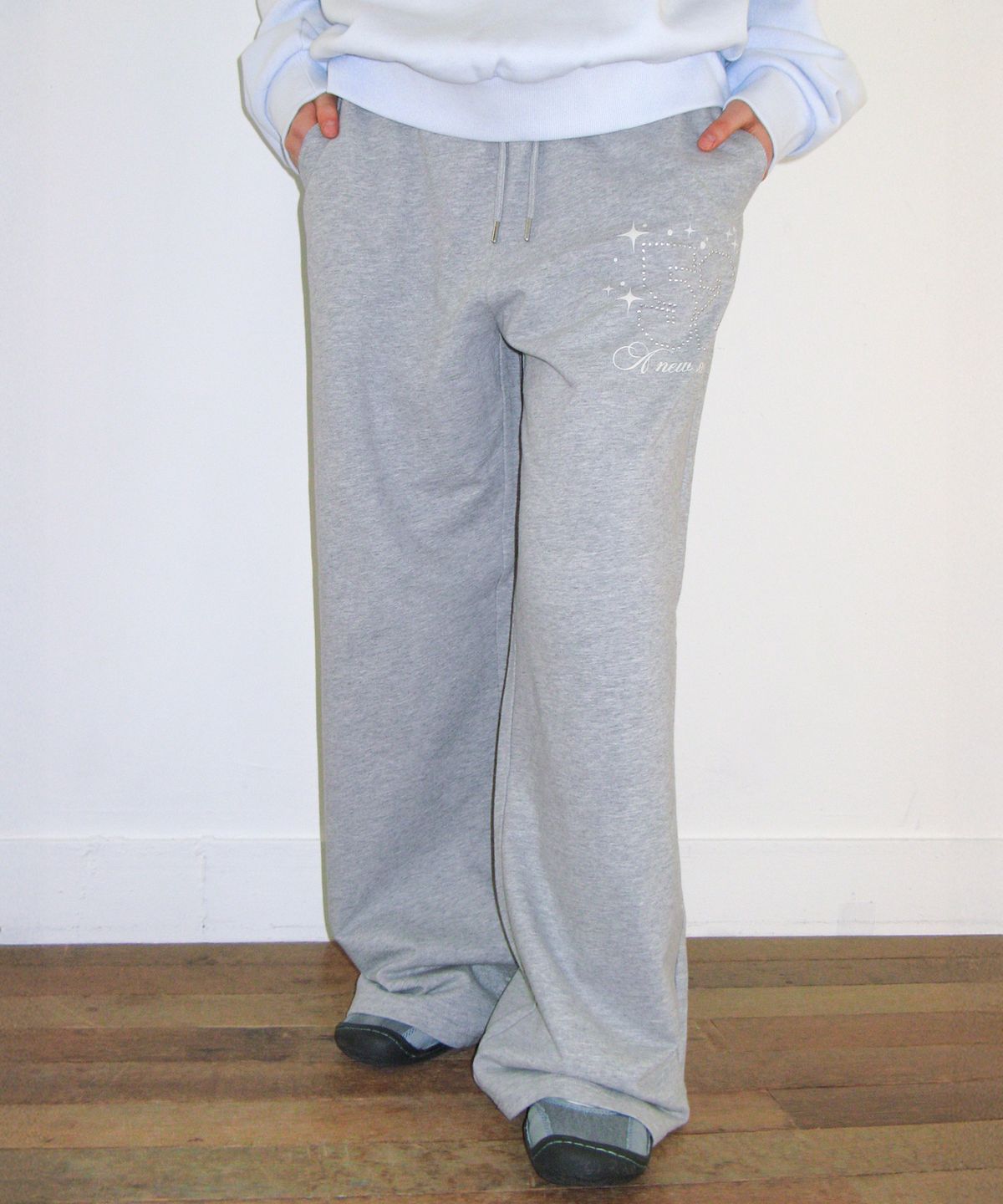 아메스 월드와이드(AMES-WORLDWIDE) 52 HOTFIX SWEAT PANTS GREY