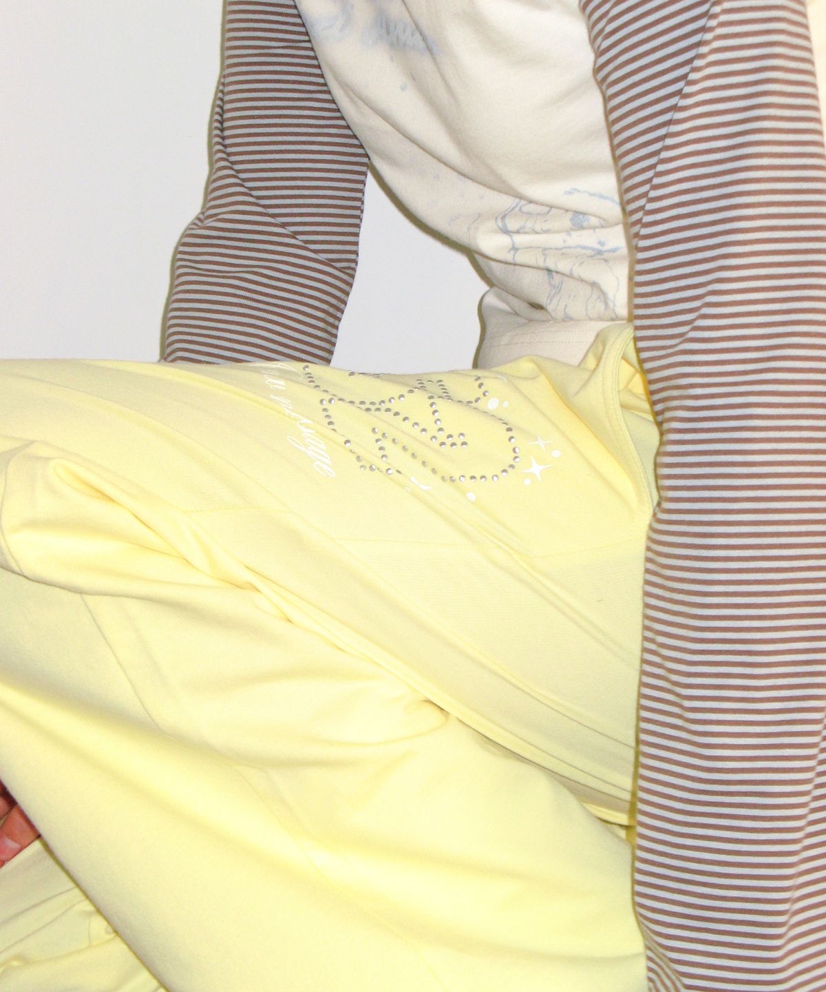 아메스 월드와이드(AMES-WORLDWIDE) 52 HOTFIX SWEAT PANTS YELLOW