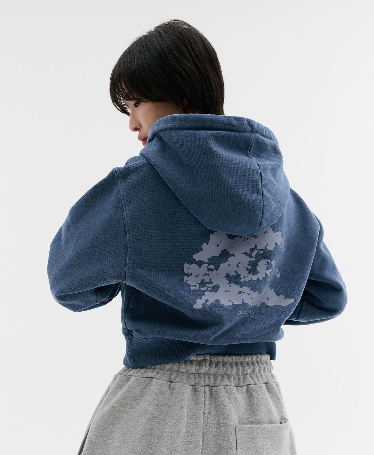 블루잉(BLUEING) CLOUD SCOTCH PIGMENT CROP HOOD