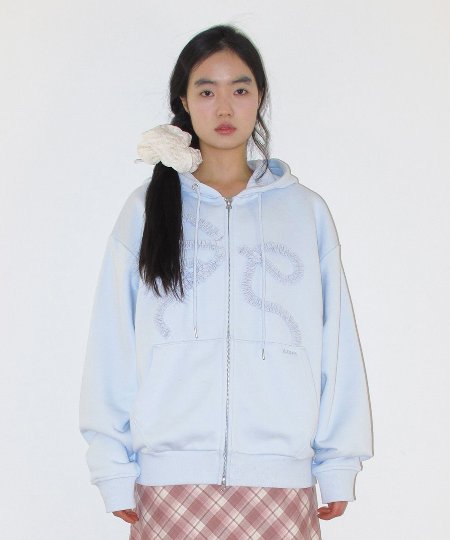 MUSINSA | AMES-WORLDWIDE RIBBON APPLIQUE FRILL HOODIE ZIP-UP BLUE