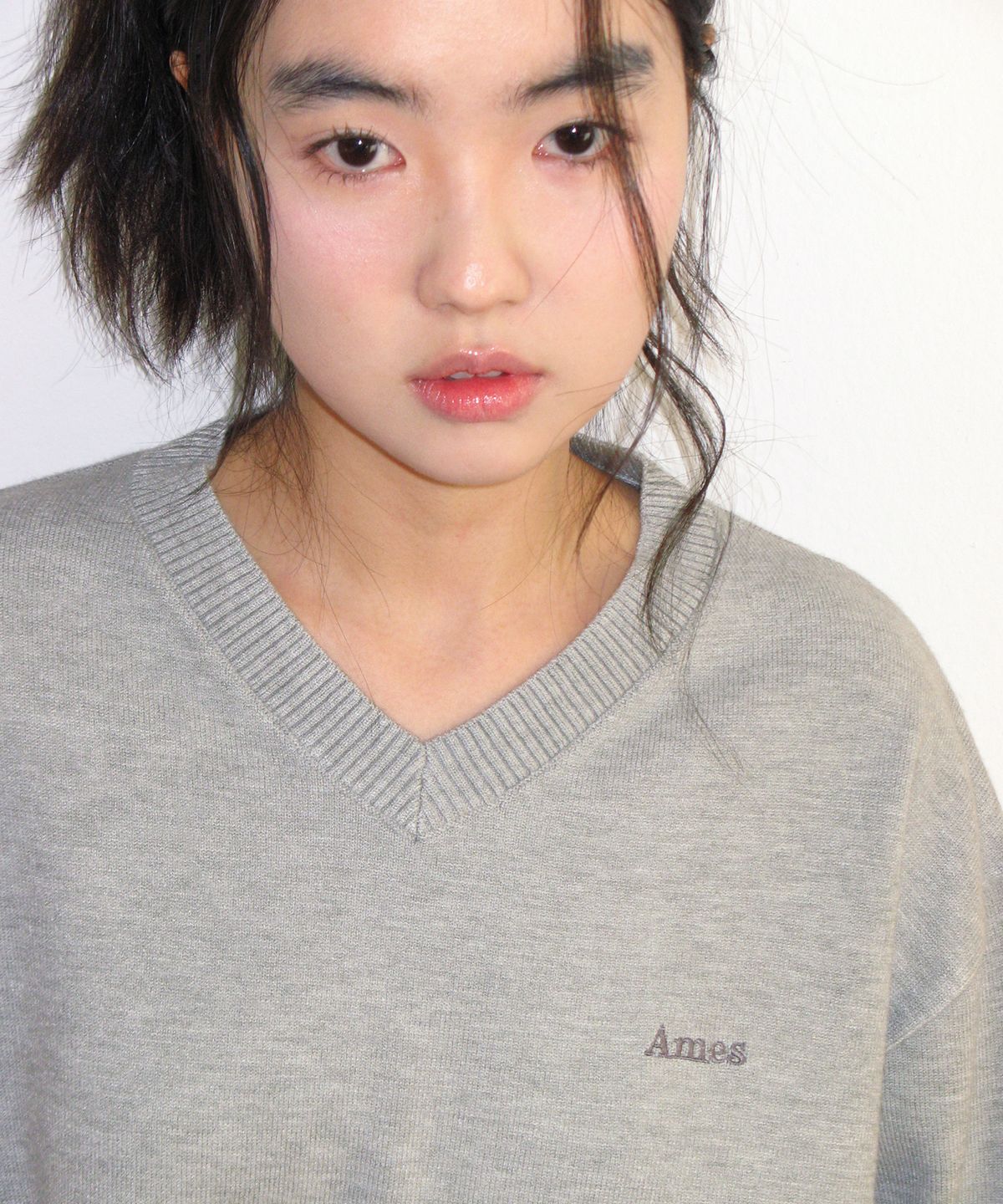 아메스 월드와이드(AMES-WORLDWIDE) BASIC V NECK KNIT GREY