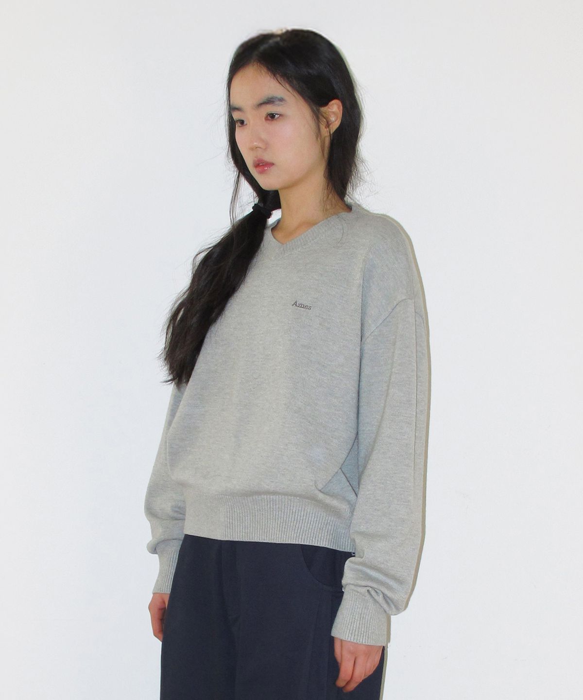 아메스 월드와이드(AMES-WORLDWIDE) BASIC V NECK KNIT GREY