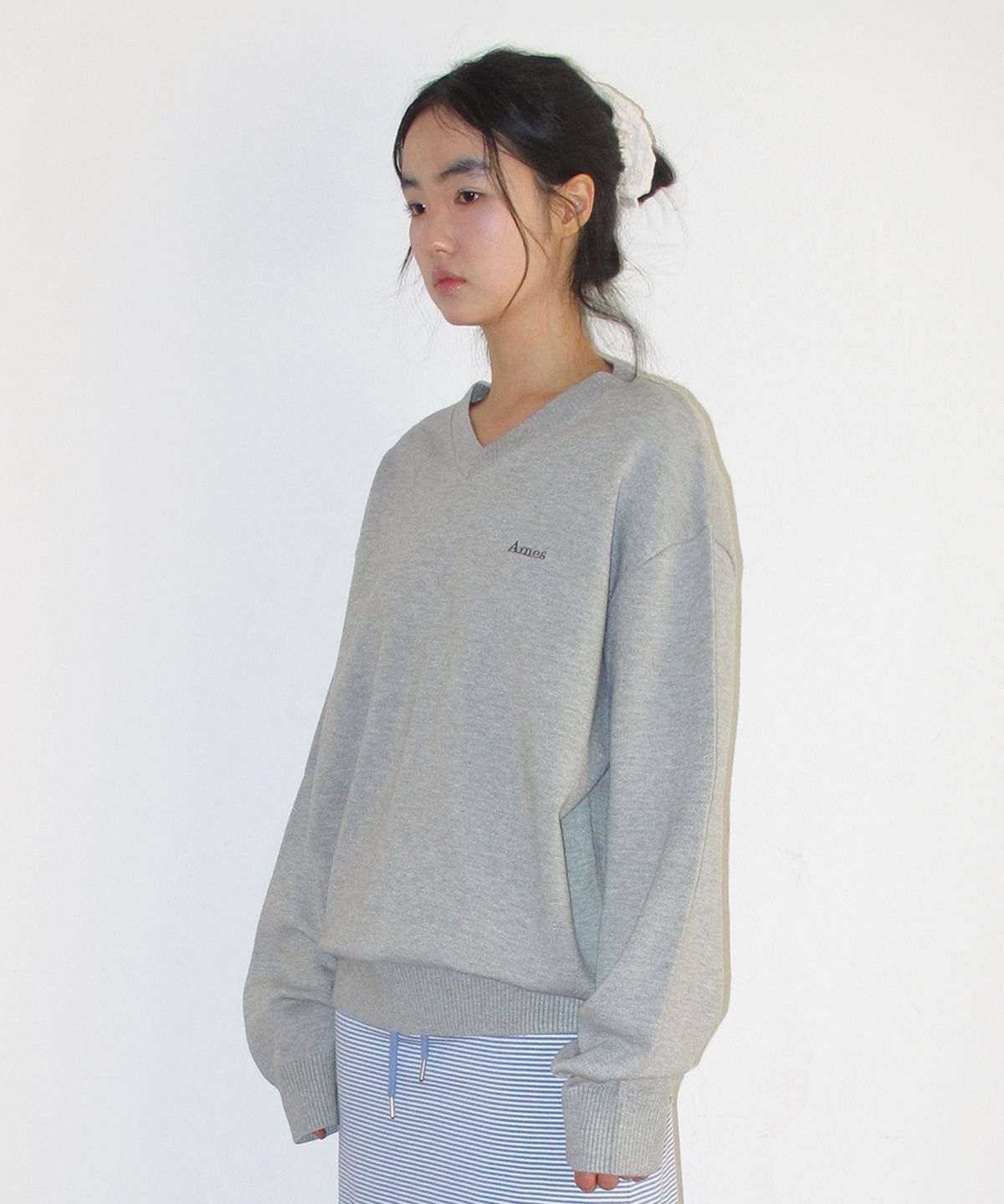 아메스 월드와이드(AMES-WORLDWIDE) BASIC V NECK KNIT GREY