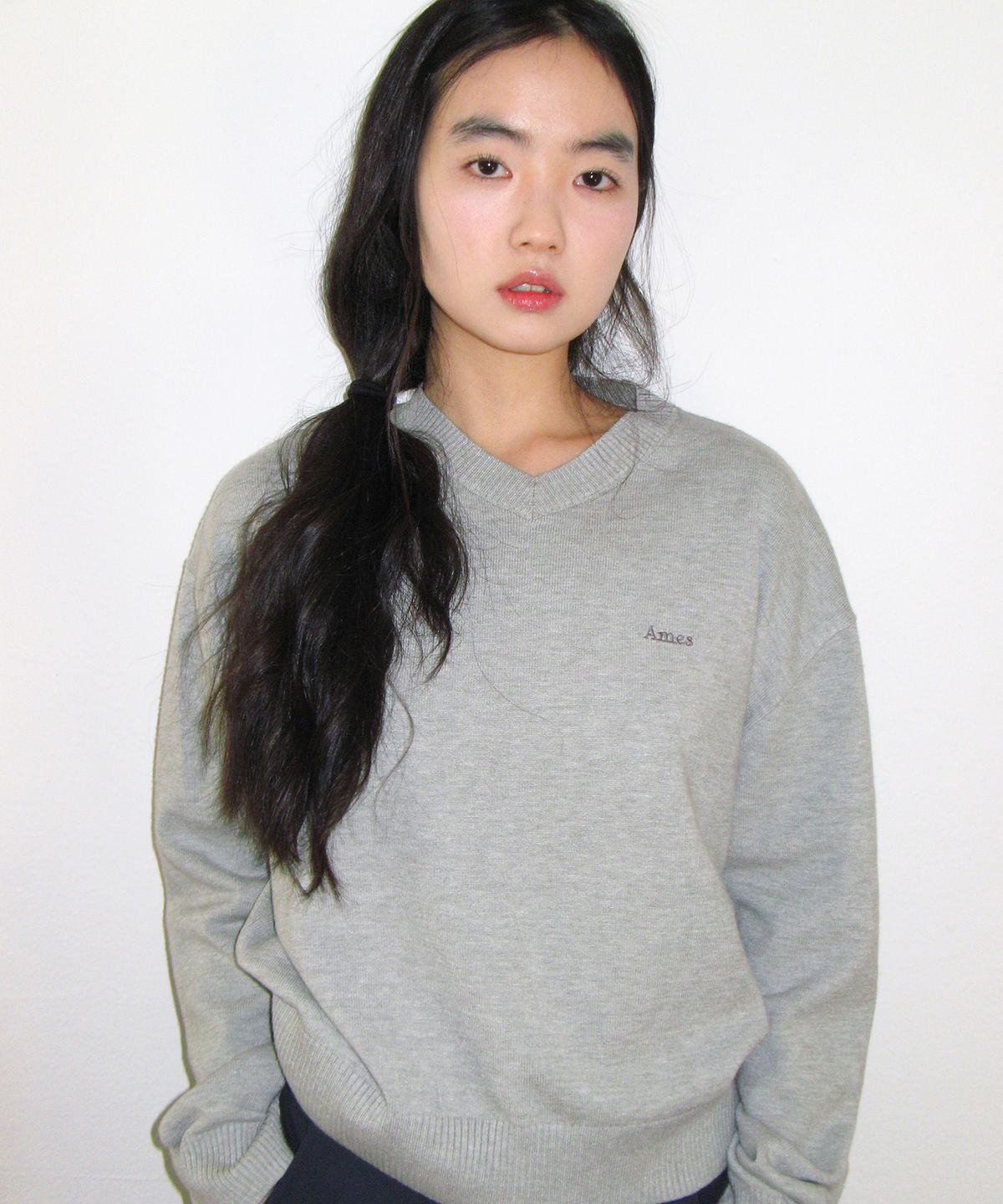 아메스 월드와이드(AMES-WORLDWIDE) BASIC V NECK KNIT GREY