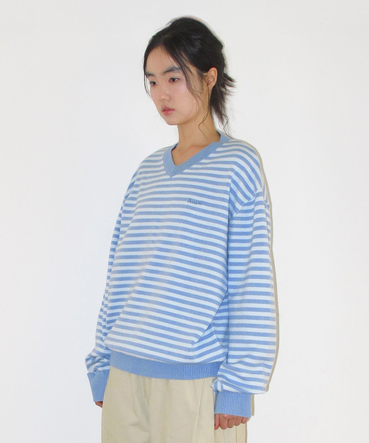 아메스 월드와이드(AMES-WORLDWIDE) BASIC V NECK KNIT LIGHT BLUE