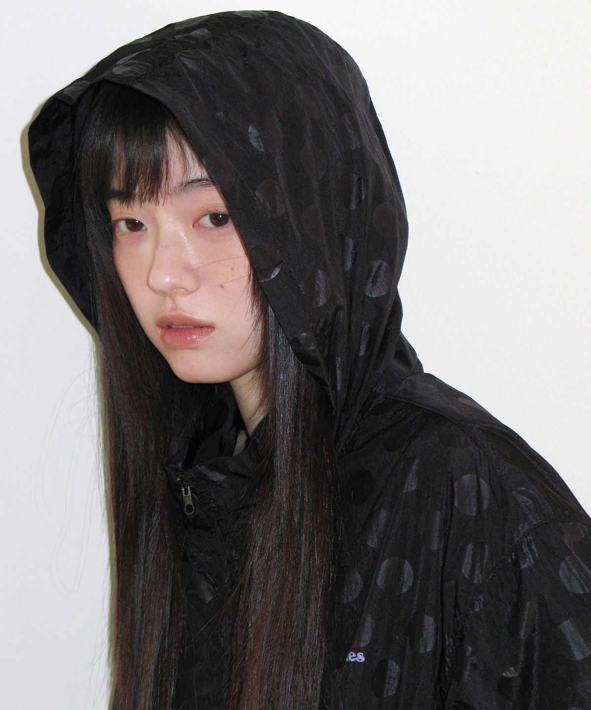 아메스 월드와이드(AMES-WORLDWIDE) GLOSSY DOT WINDBREAKER BLACK