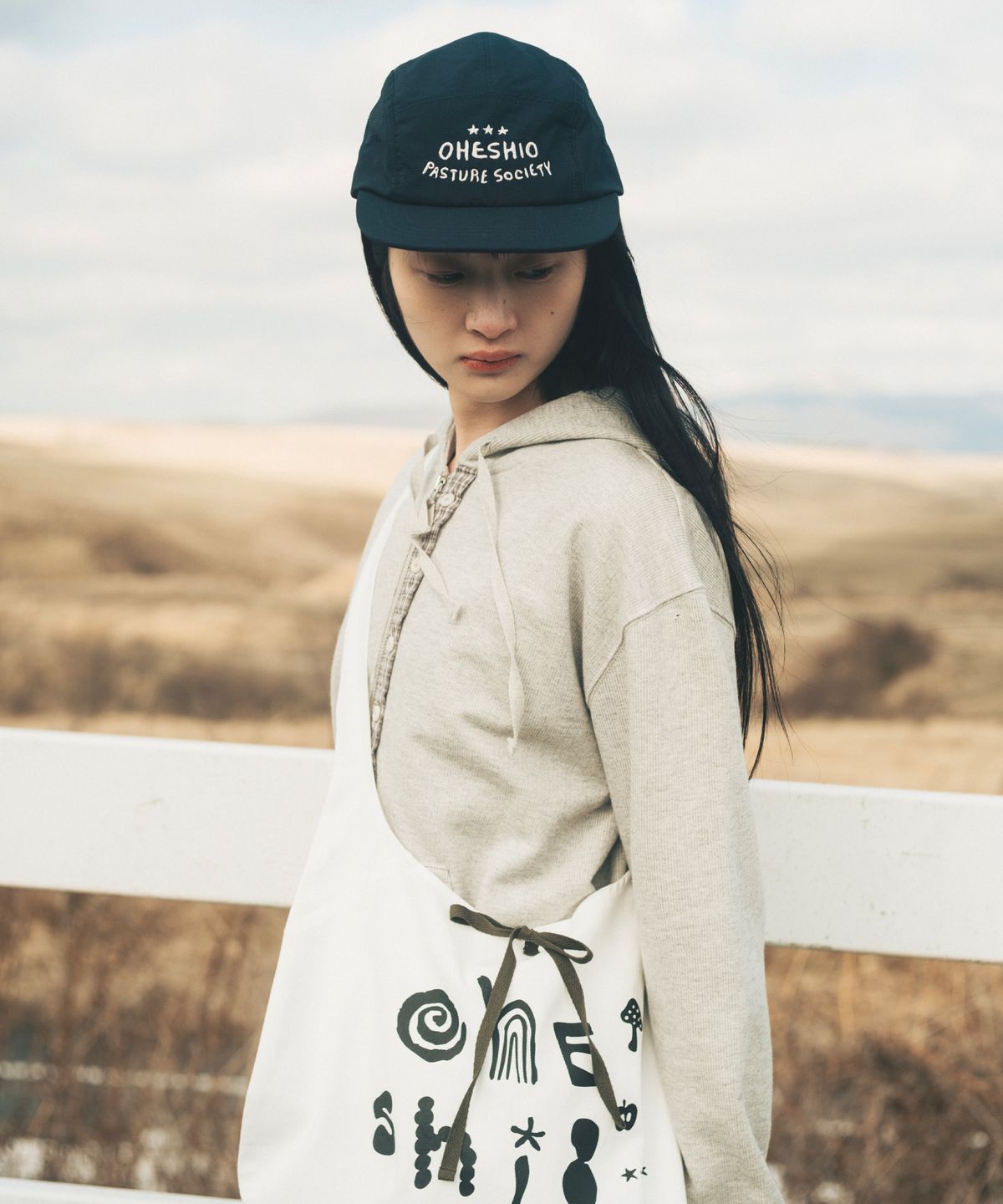 오헤시오(OHESHIO) SOCIETY LOGO NYLON CAMP CAP, NAVY