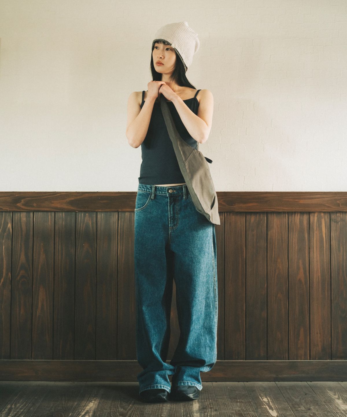 오헤시오(OHESHIO) LIGHT COTTON HOBO BAG, CHARCOAL