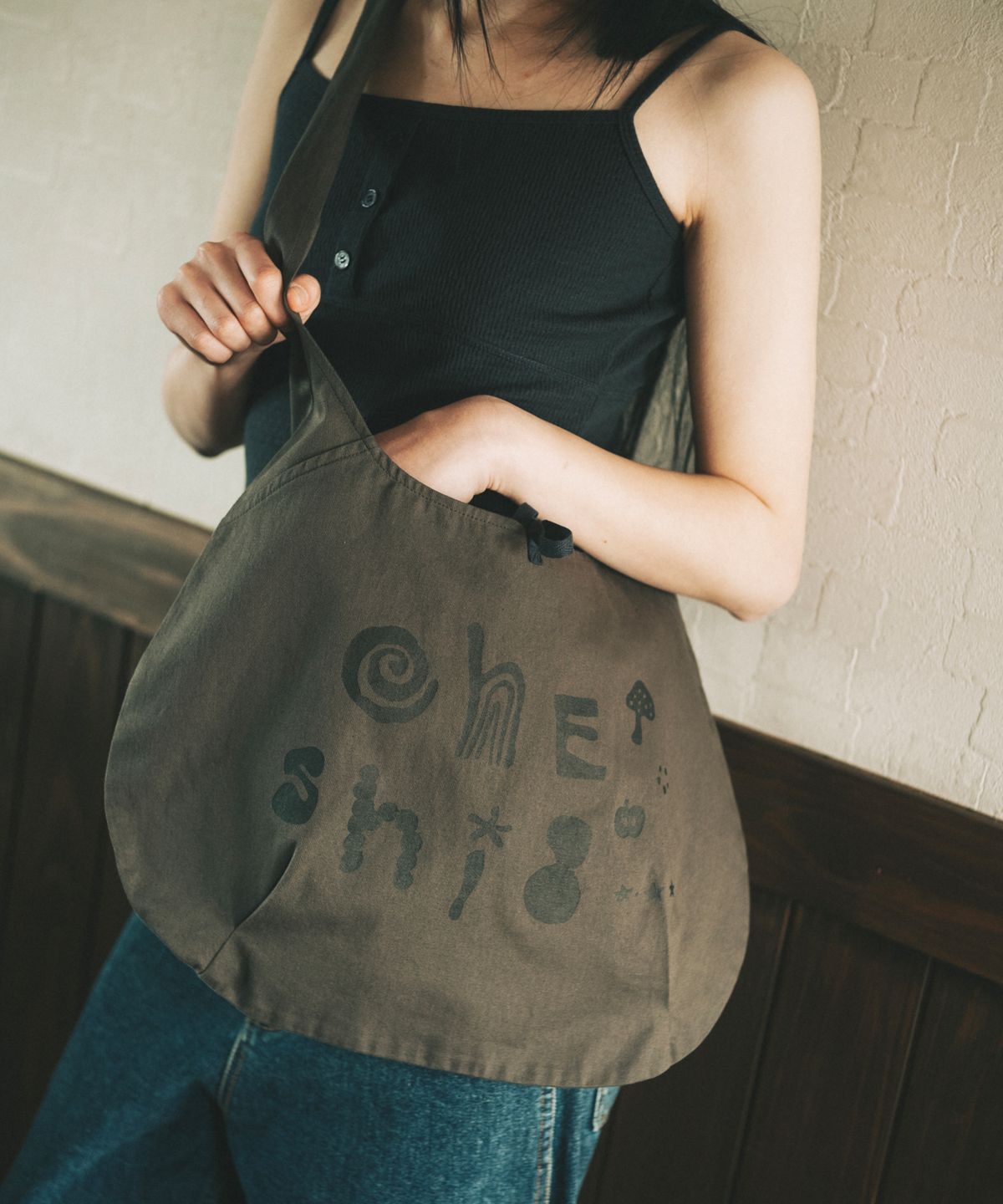 오헤시오(OHESHIO) LIGHT COTTON HOBO BAG, CHARCOAL