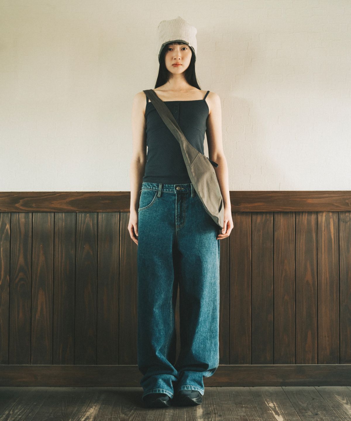 오헤시오(OHESHIO) LIGHT COTTON HOBO BAG, CHARCOAL