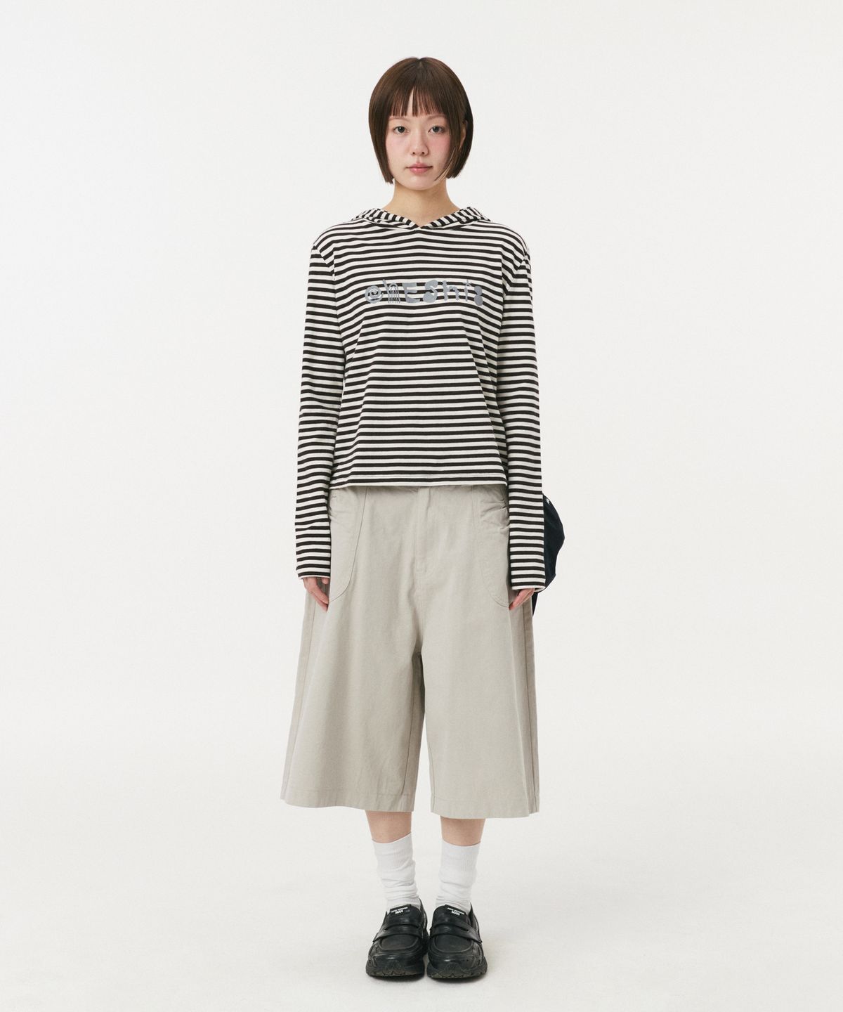 오헤시오(OHESHIO) SHIRRING POCKET BERMUDA PANTS, BEIGE