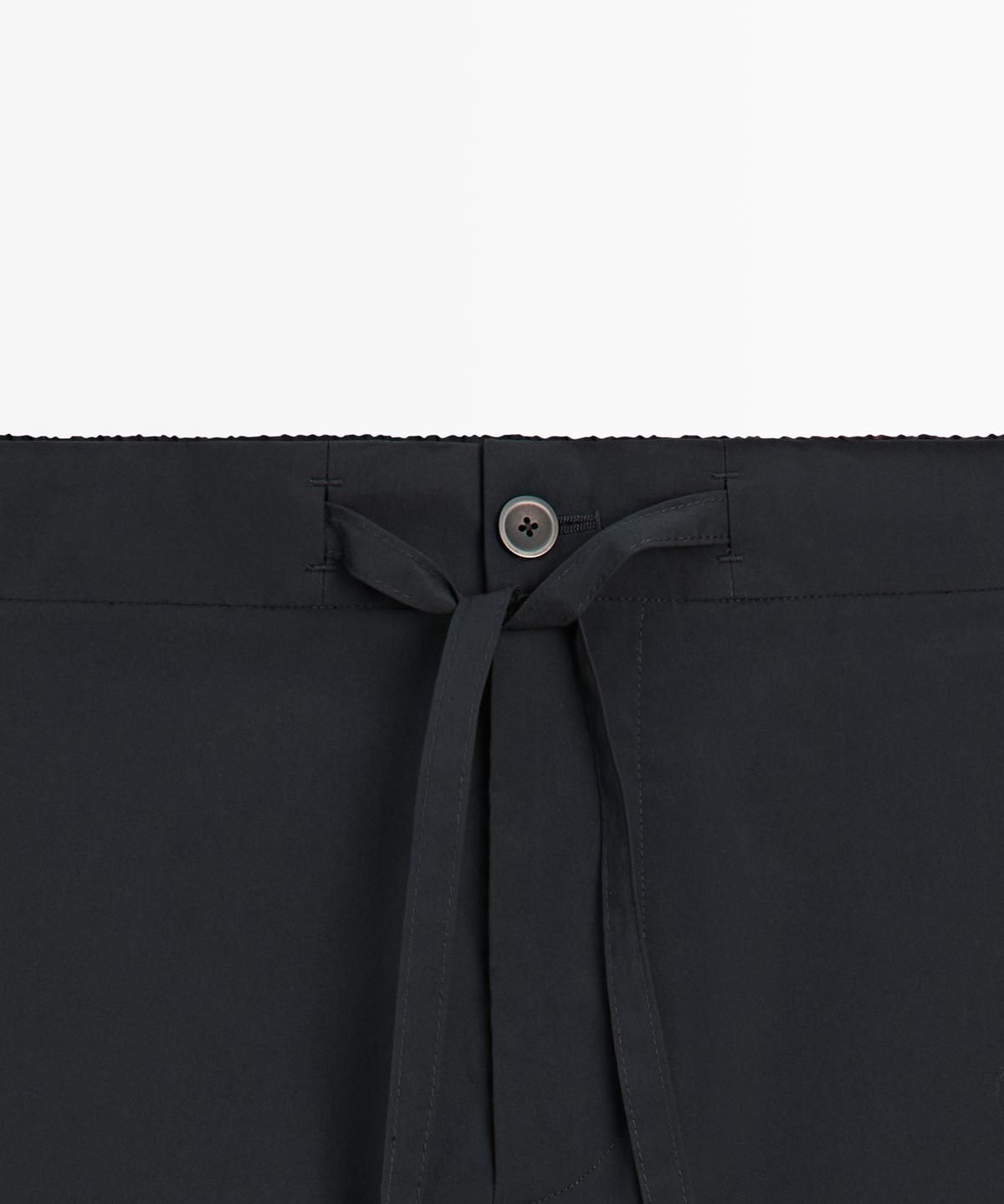 마시모두띠(MASSIMO DUTTI) 하이테크 토탈룩 팬츠