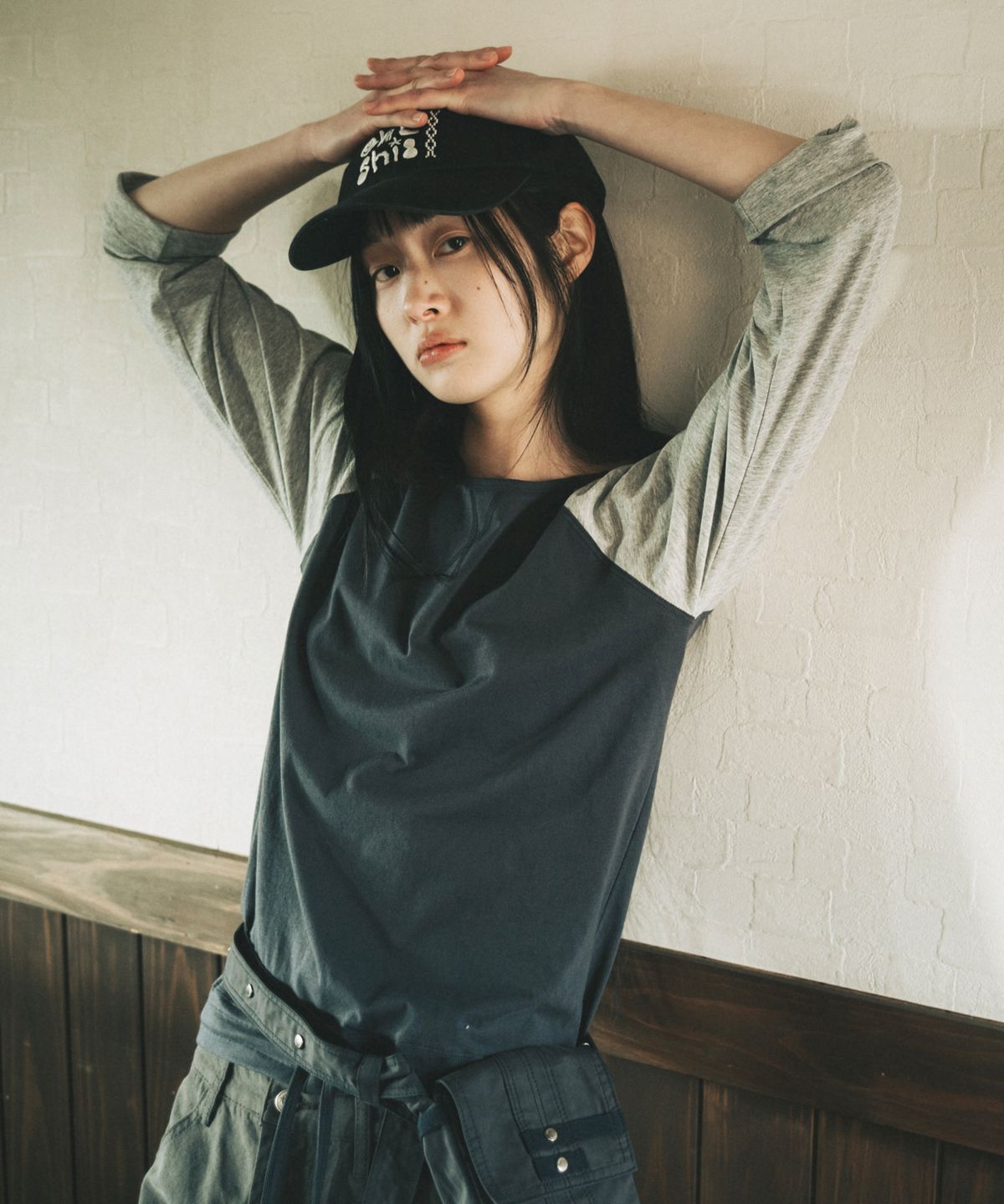 오헤시오(OHESHIO) ROLL-UP DOT LABEL TEE, NAVY