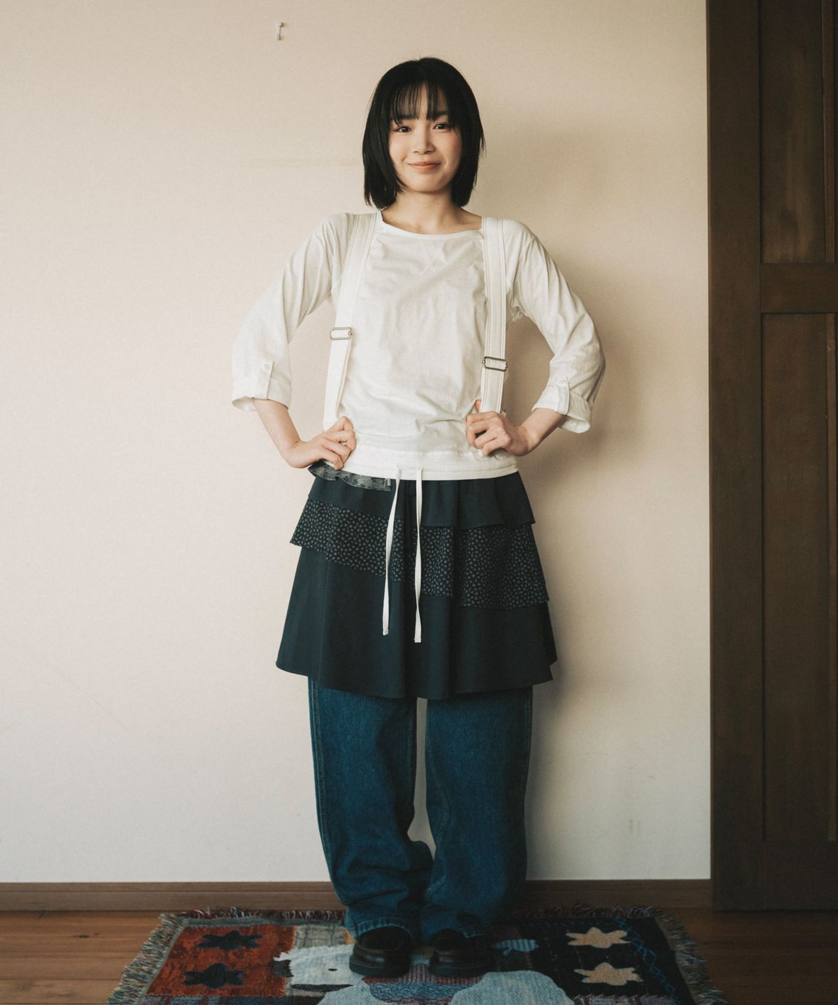 오헤시오(OHESHIO) ROLL-UP DOT LABEL TEE, IVORY