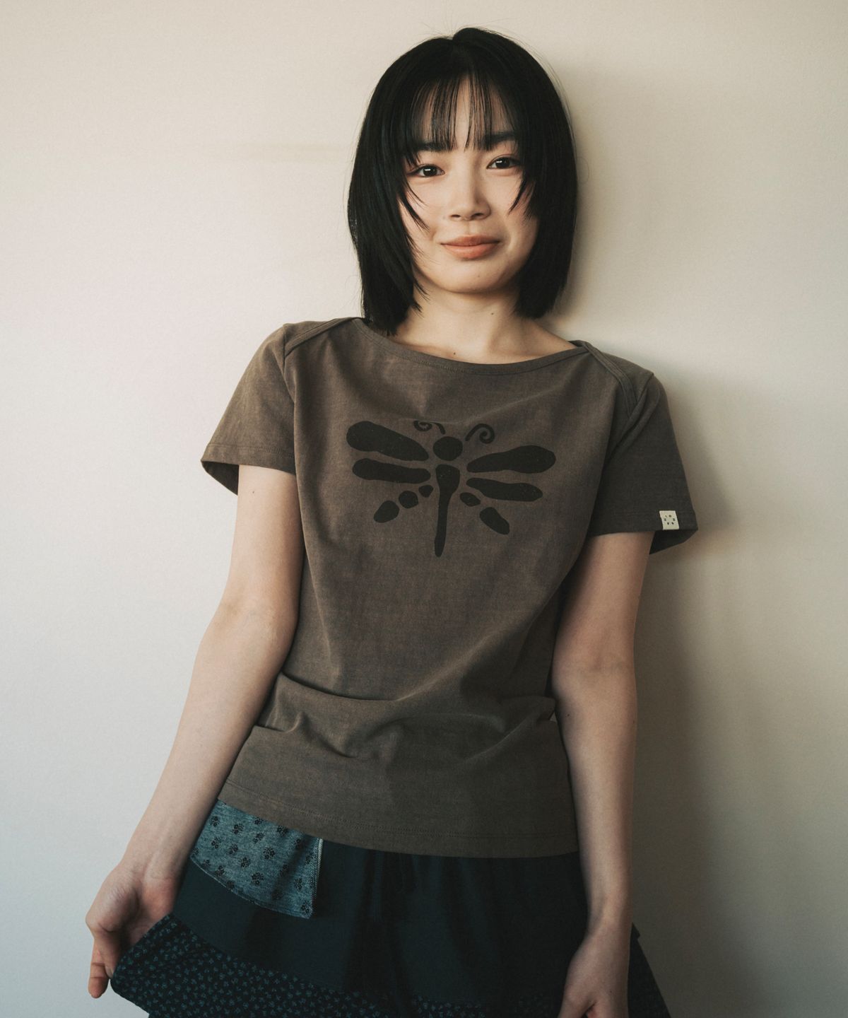 오헤시오(OHESHIO) VINTAGE DRAGONFLY SLIM T-SHIRT, BROWN