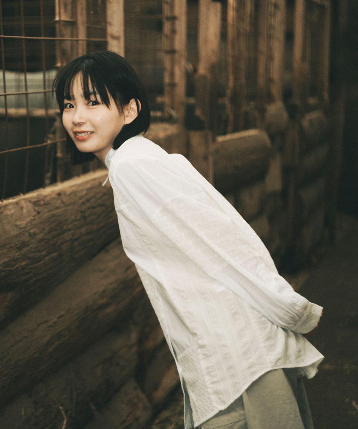 오헤시오(OHESHIO) LACE PATCHWORK PUNCHED SHIRT, WHITE