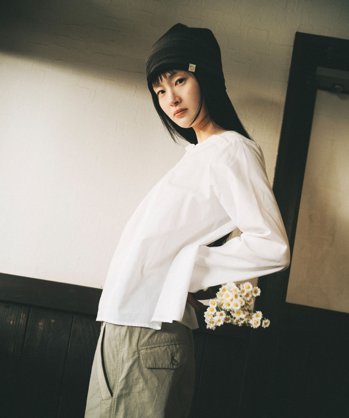 오헤시오(OHESHIO) SMOCKED SHIRRING BLOUSE, WHITE