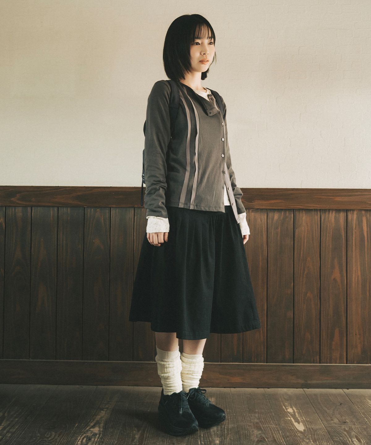 오헤시오(OHESHIO) TWO-TONE LINE POCKET CARDIGAN, CHARCOAL