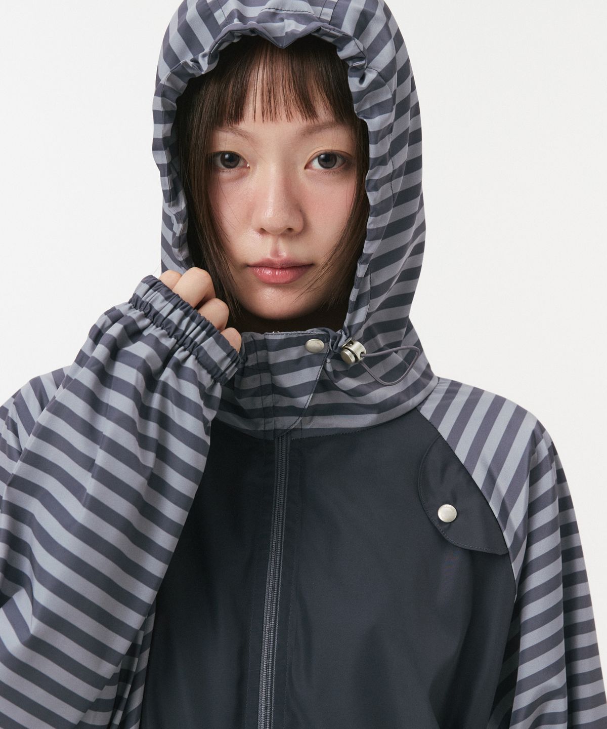 오헤시오(OHESHIO) MIXED PATTERN WINDBREAKER, CHARCOAL STRIPE