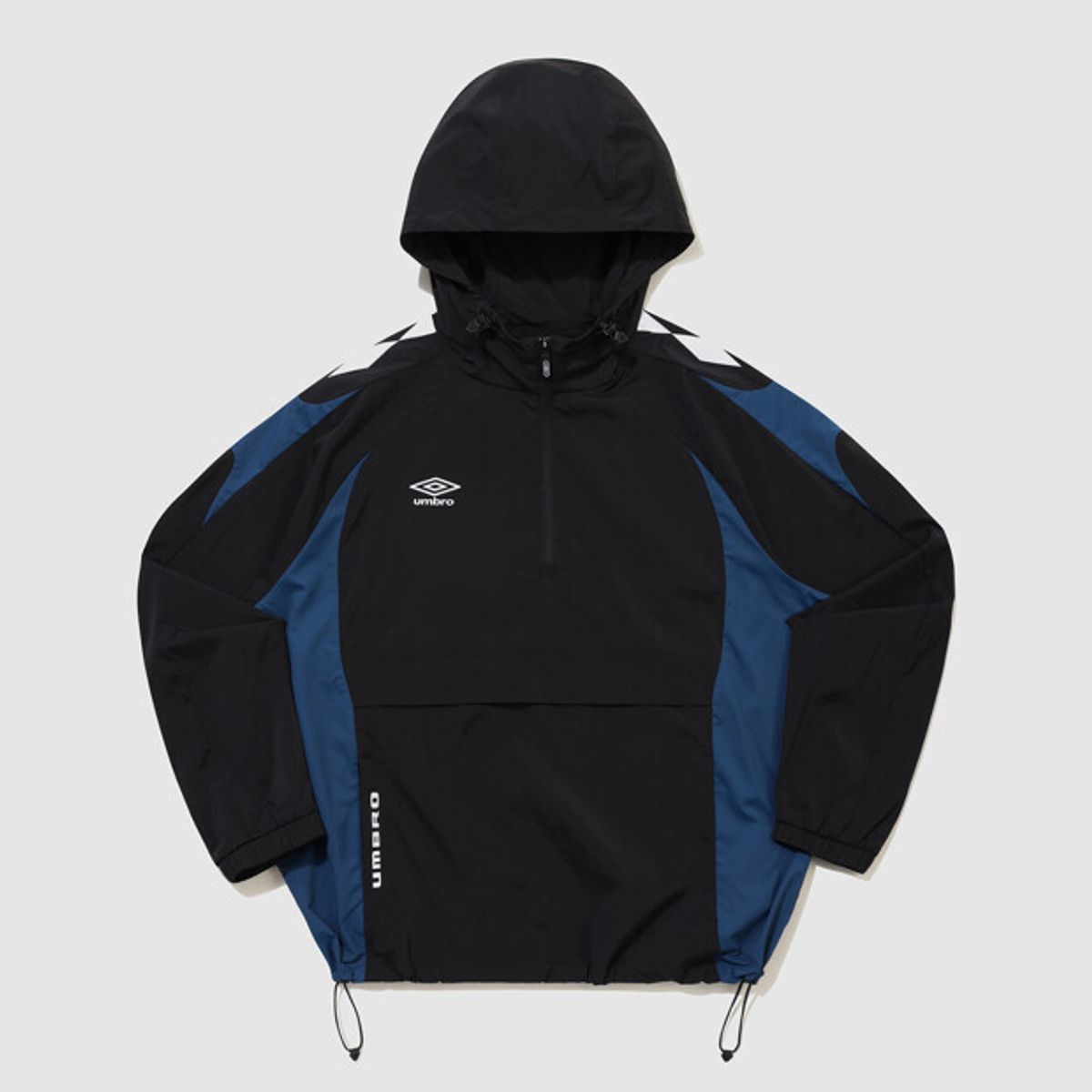 엄브로(UMBRO) PTR 우븐 워밍업 후드 아노락 블랙 UR121SWT38