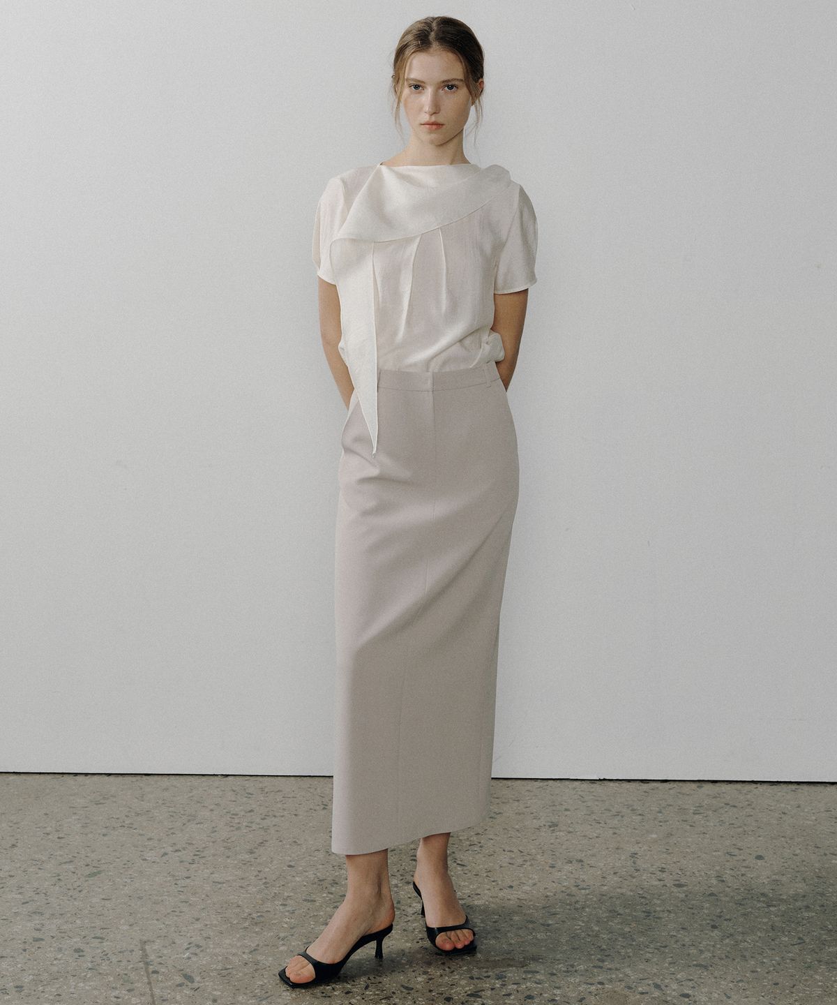 오떼뜨(OCTETTE) MOUSSE WRINKLE BLOUSE_CREAM