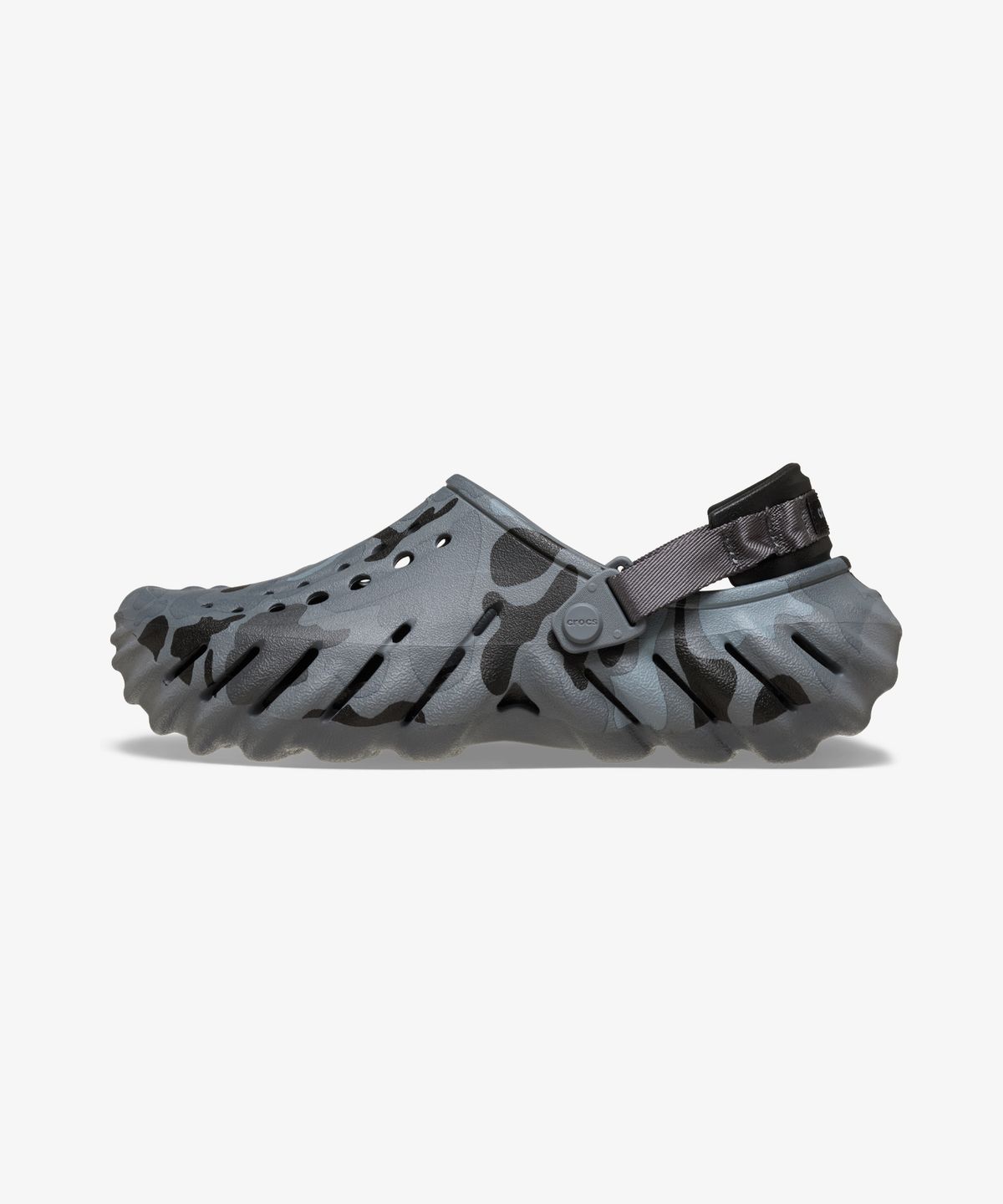 크록스(CROCS) 에코 덕카모 클로그 - 차콜/블랙 / 211981-082