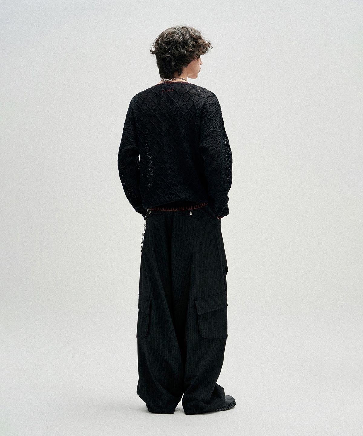 낫포너드(NOT4NERD) Distressed Contrast Hand Stitch Knit - Black