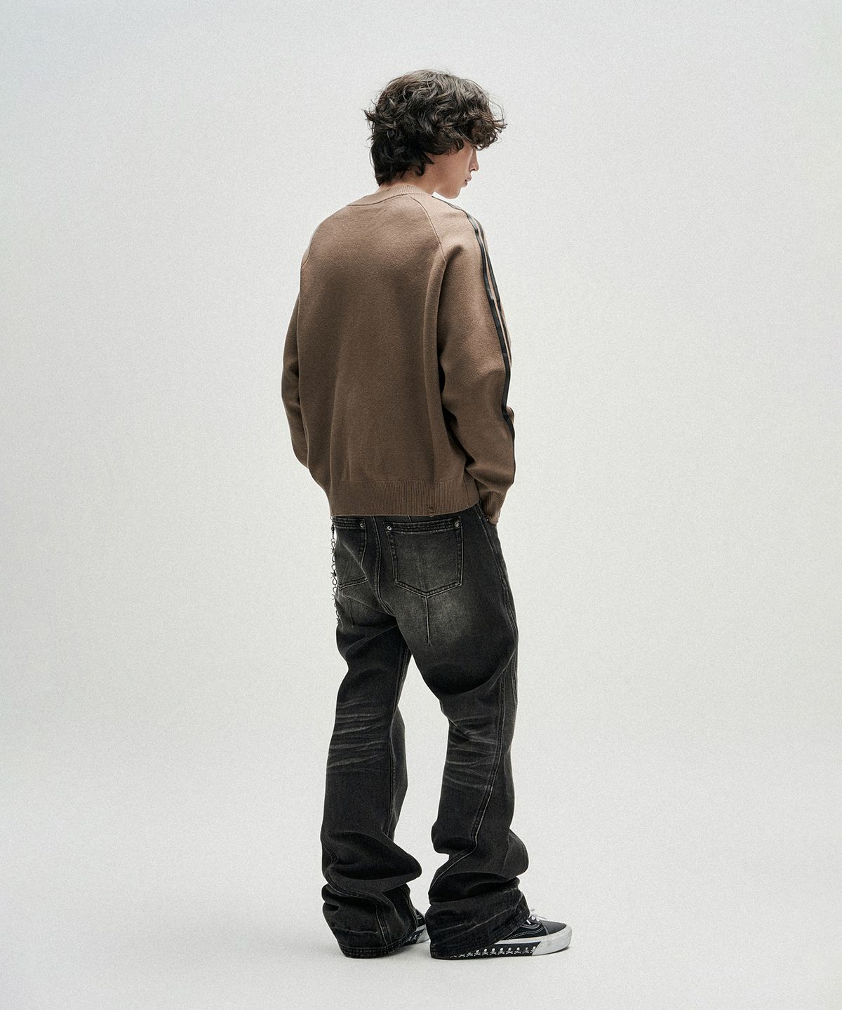 낫포너드(NOT4NERD) Distressed Side Trim Knit Zip Up - Brown