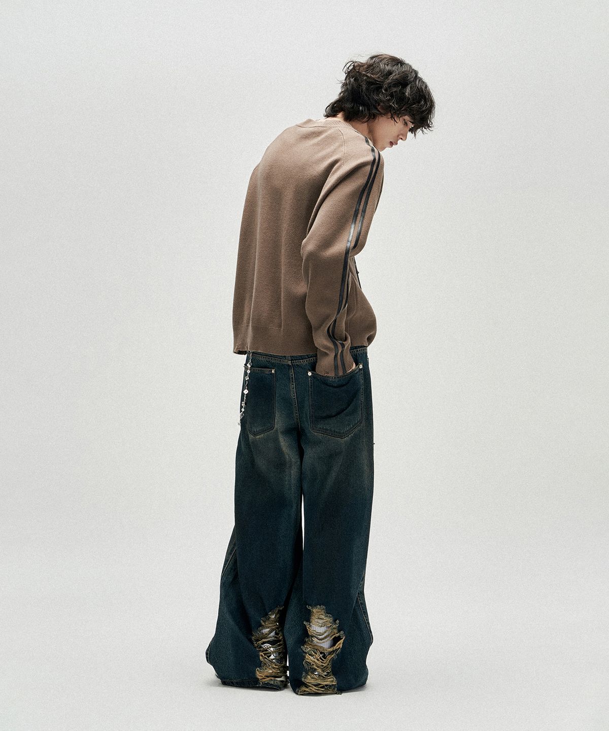 낫포너드(NOT4NERD) Distressed Side Trim Knit Zip Up - Brown