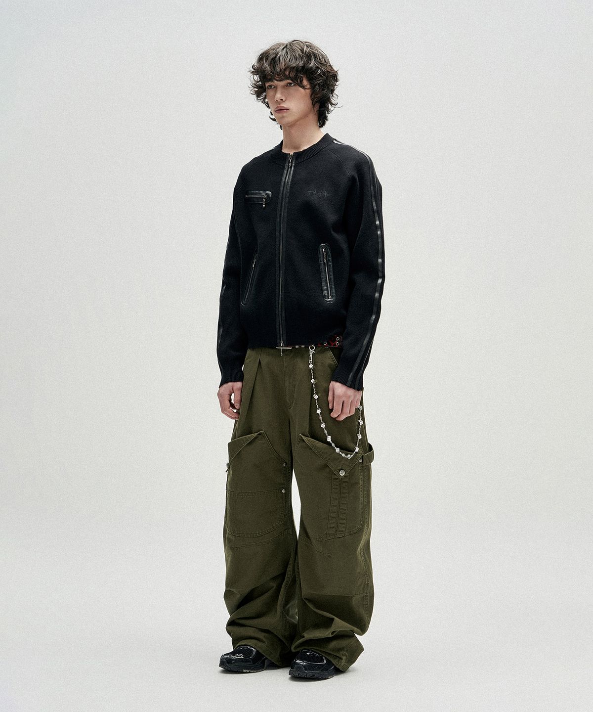 낫포너드(NOT4NERD) Distressed Side Trim Knit Zip Up - Black