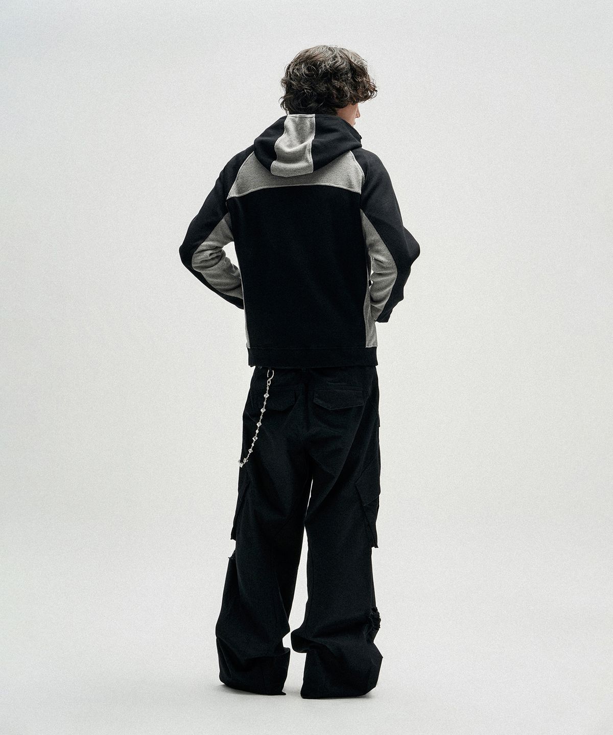 낫포너드(NOT4NERD) Diagonal Rib Panel Hood Zip Up - Black