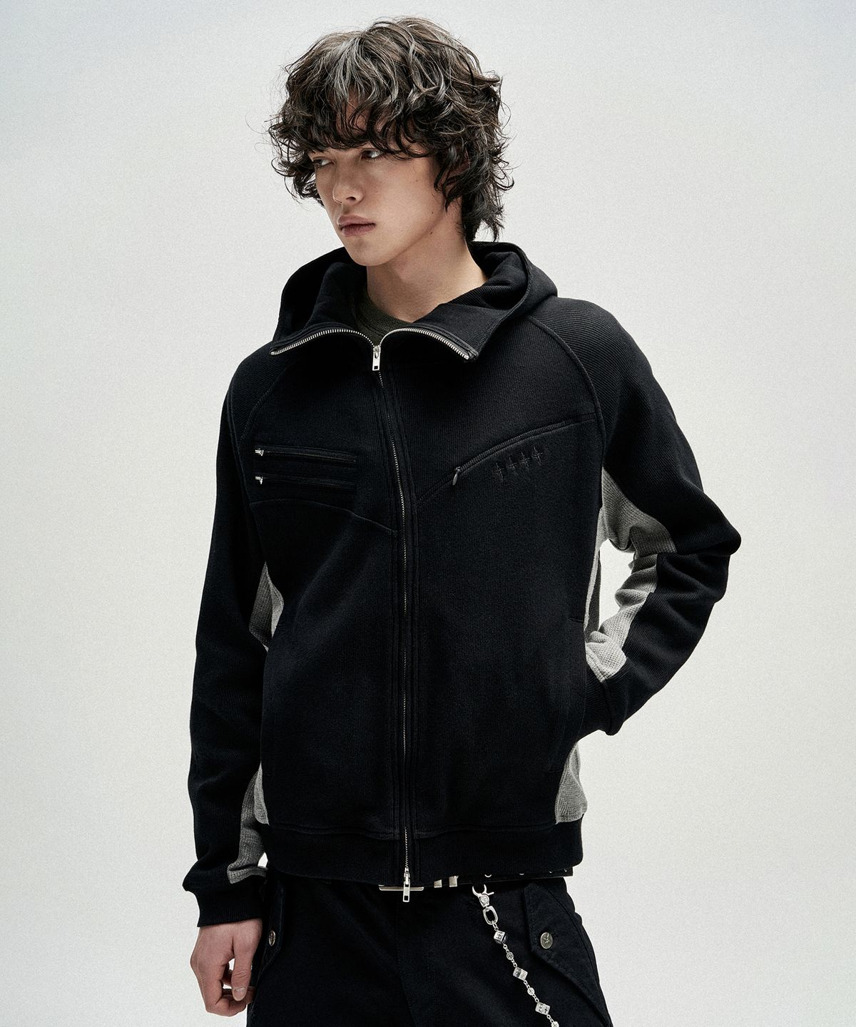낫포너드(NOT4NERD) Diagonal Rib Panel Hood Zip Up - Black