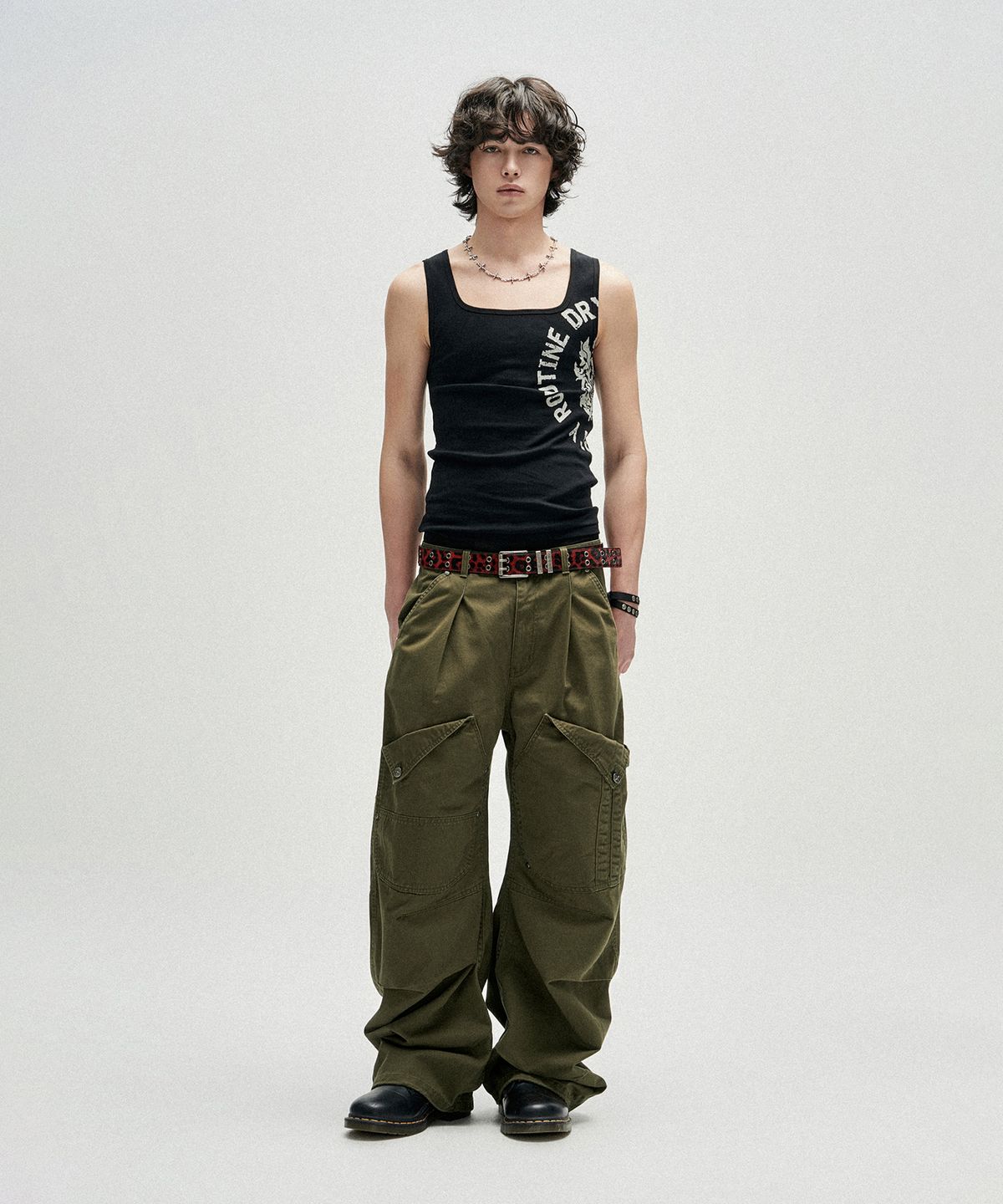 낫포너드(NOT4NERD) Flap Pocket Curved Cotton Pants - Khaki