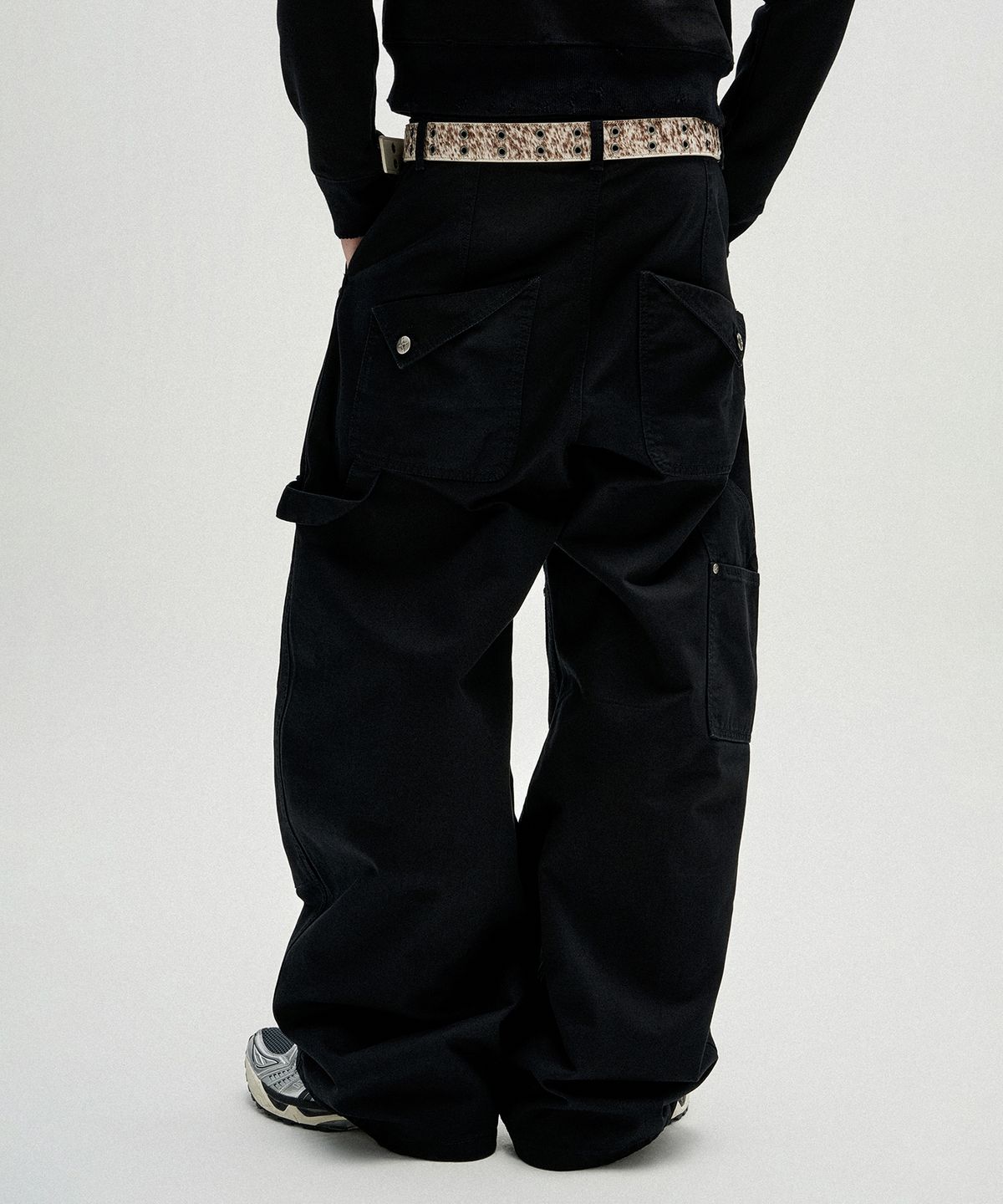 낫포너드(NOT4NERD) Flap Pocket Curved Cotton Pants - Black