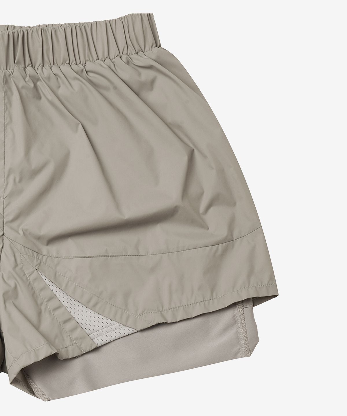 로움(ROWM) ASYMMETRY SLIT SHORTS (BEIGE)