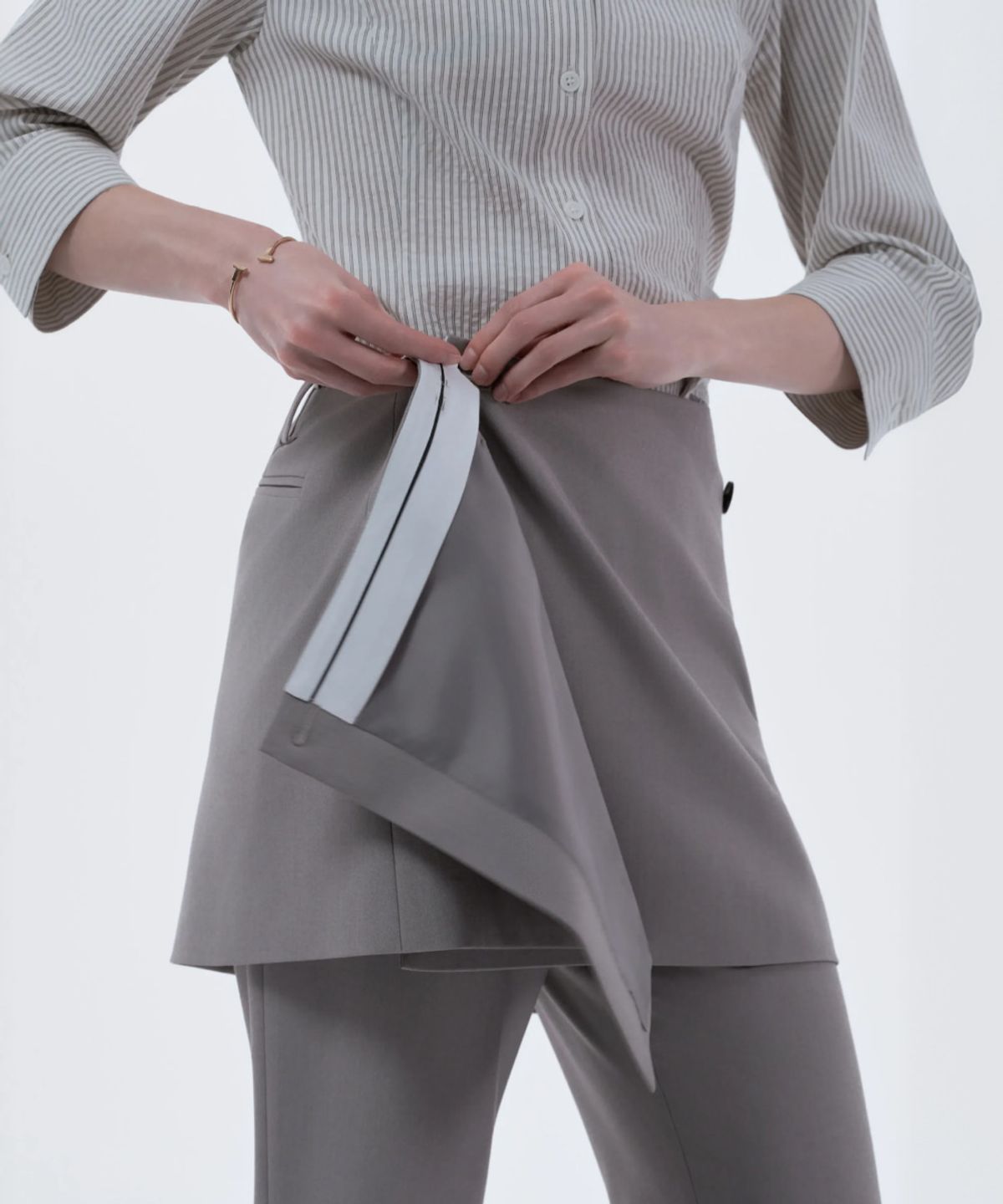 마우솔레움(MAU SOLEUM) Emma Tailored Wrap Skirt & Pants Set - Ash Beige