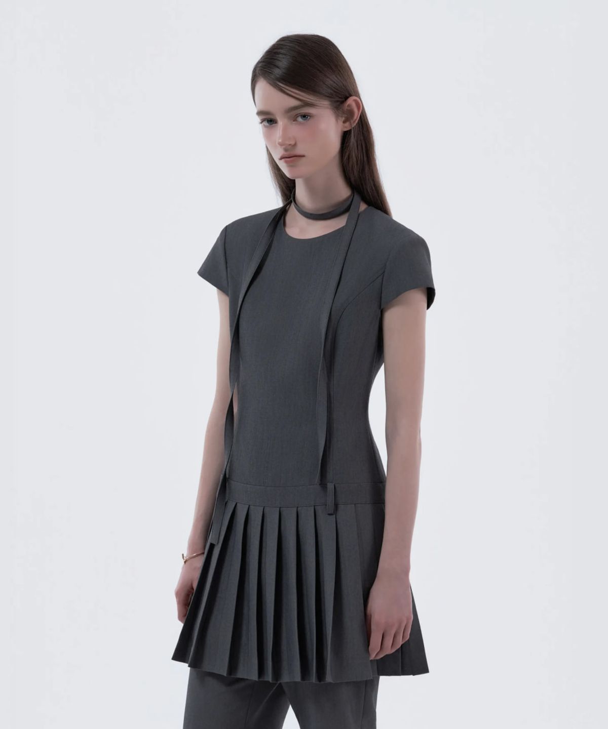 마우솔레움(MAU SOLEUM) Back Bow Pleated Dress Top - Grey