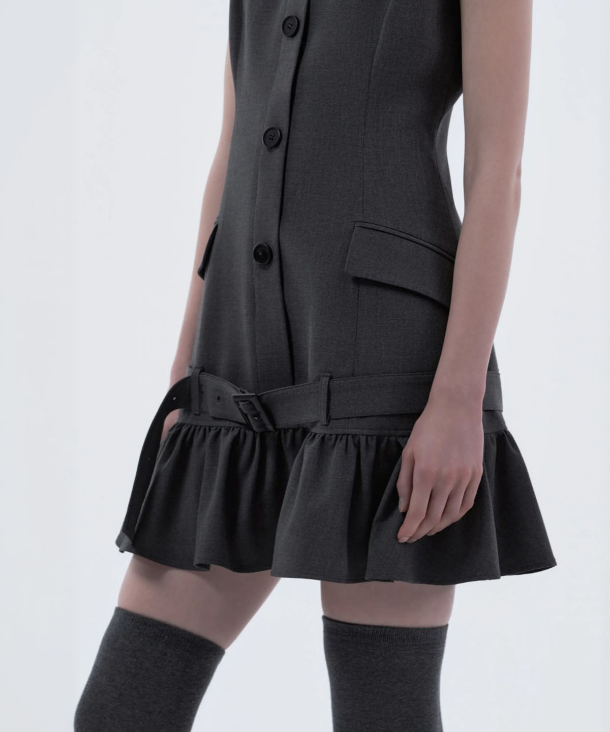 마우솔레움(MAU SOLEUM) Sleeveless Flare Suit Dress - Dark Grey